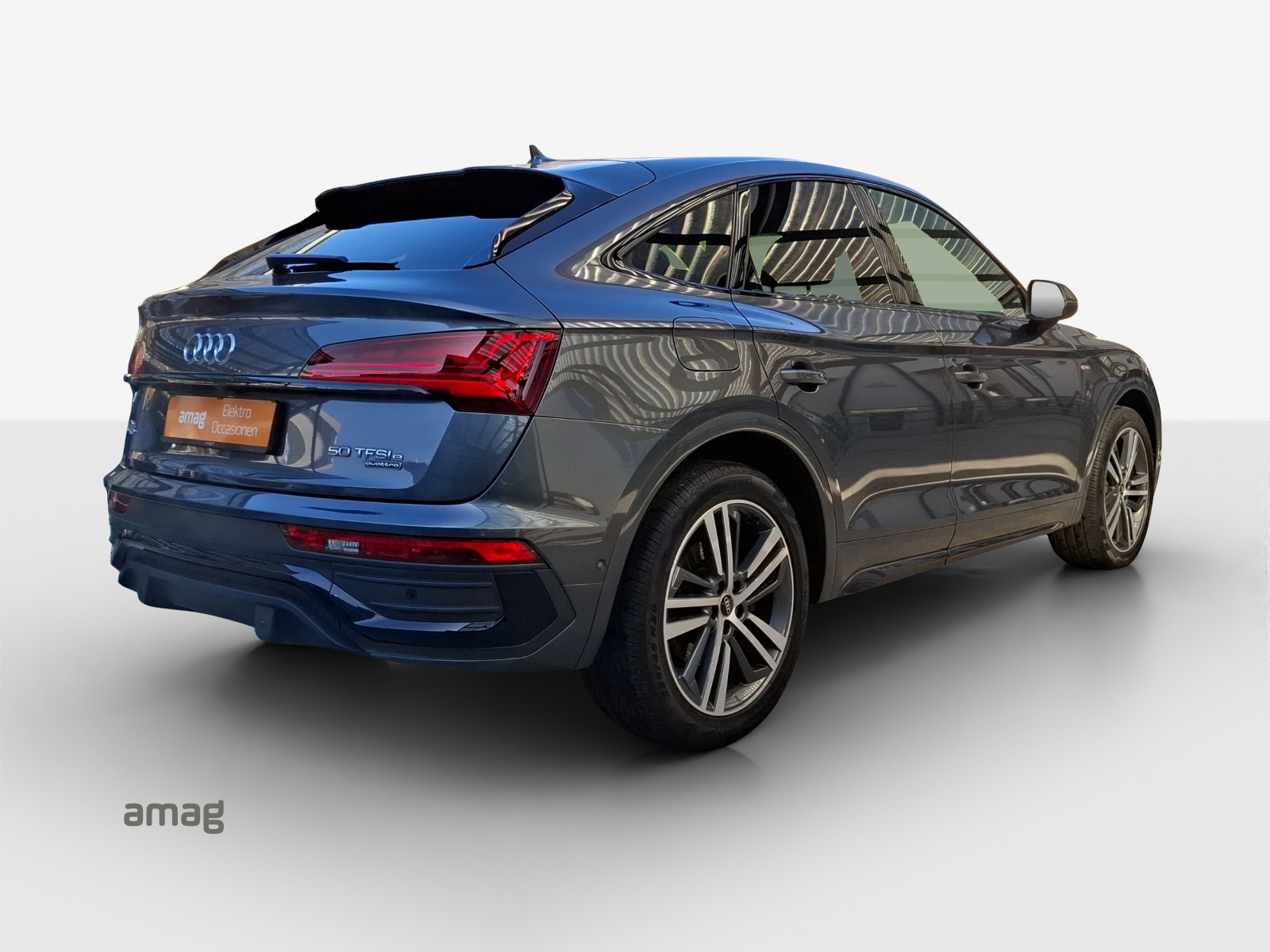 AUDI Q5 Sportback 50 TFSI e PHEV S line quattro S-tronic-image-5