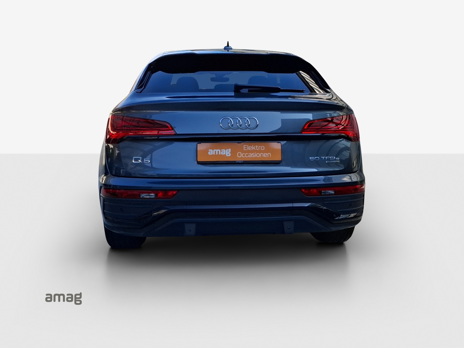 AUDI Q5 Sportback 50 TFSI e PHEV S line quattro S-tronic-image-4