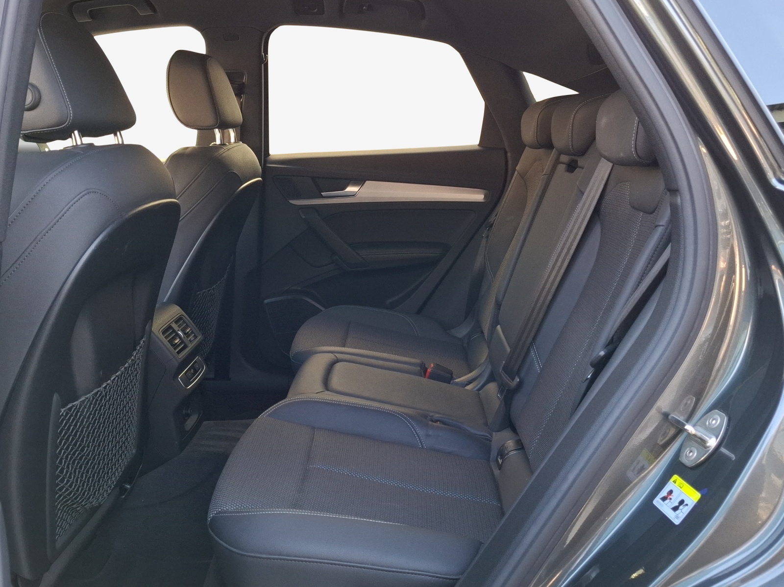 AUDI Q5 Sportback 50 TFSI e PHEV S line quattro S-tronic-image-12