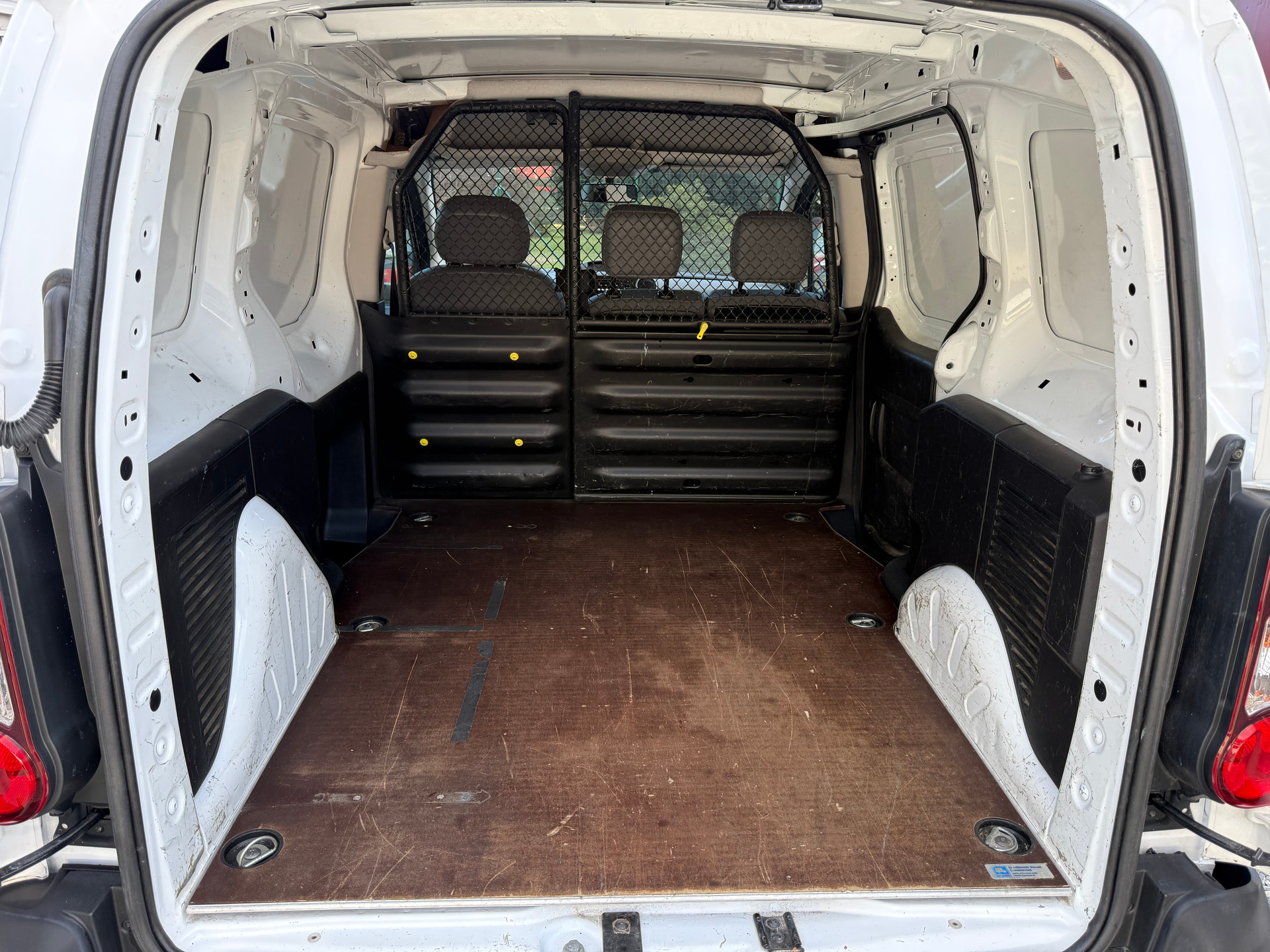 CITROEN Berlingo 1.6 BlueHDi 100 S&S Komfort-image-5