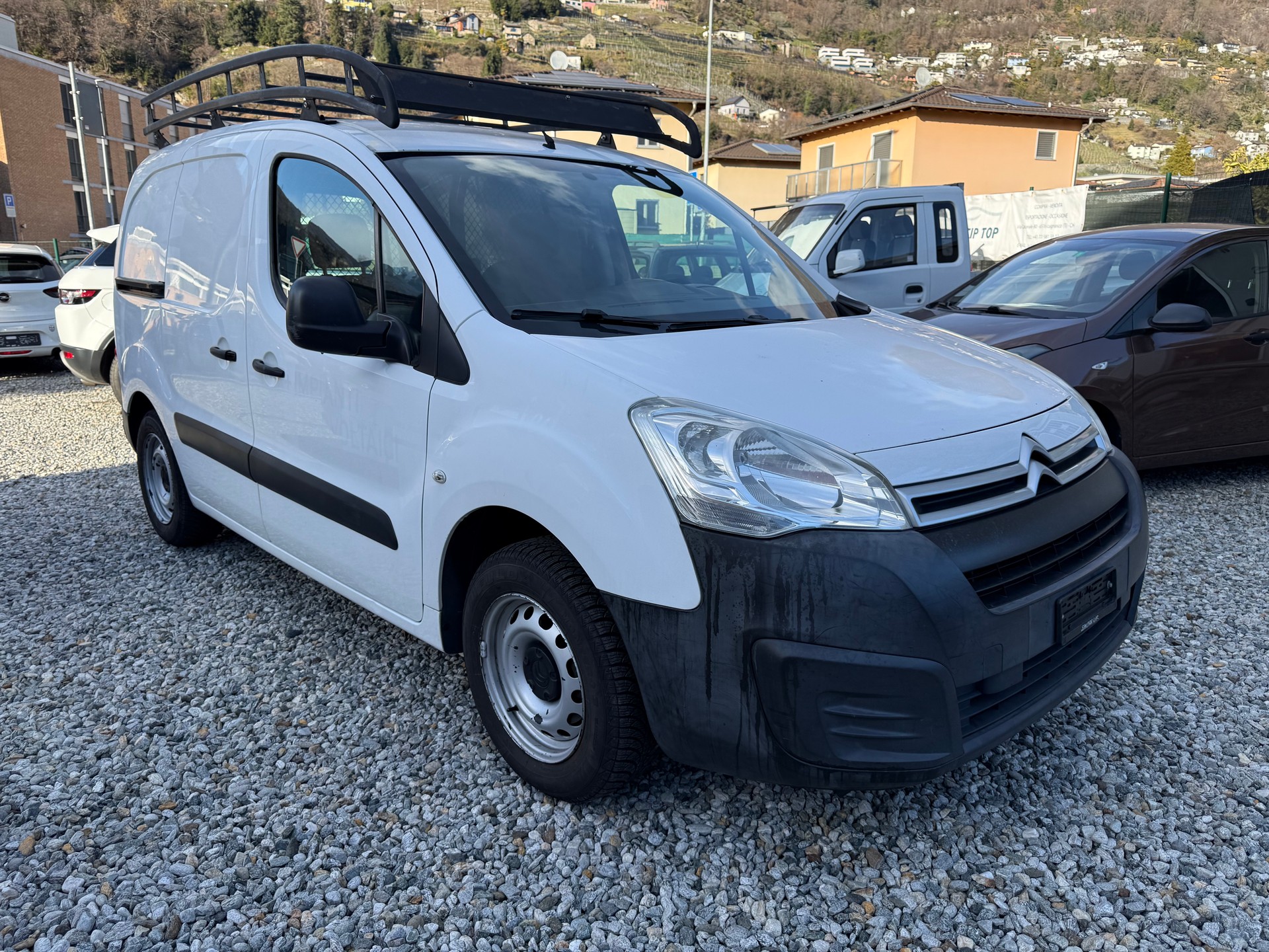 CITROEN Berlingo 1.6 BlueHDi 100 S&S Komfort-image-1