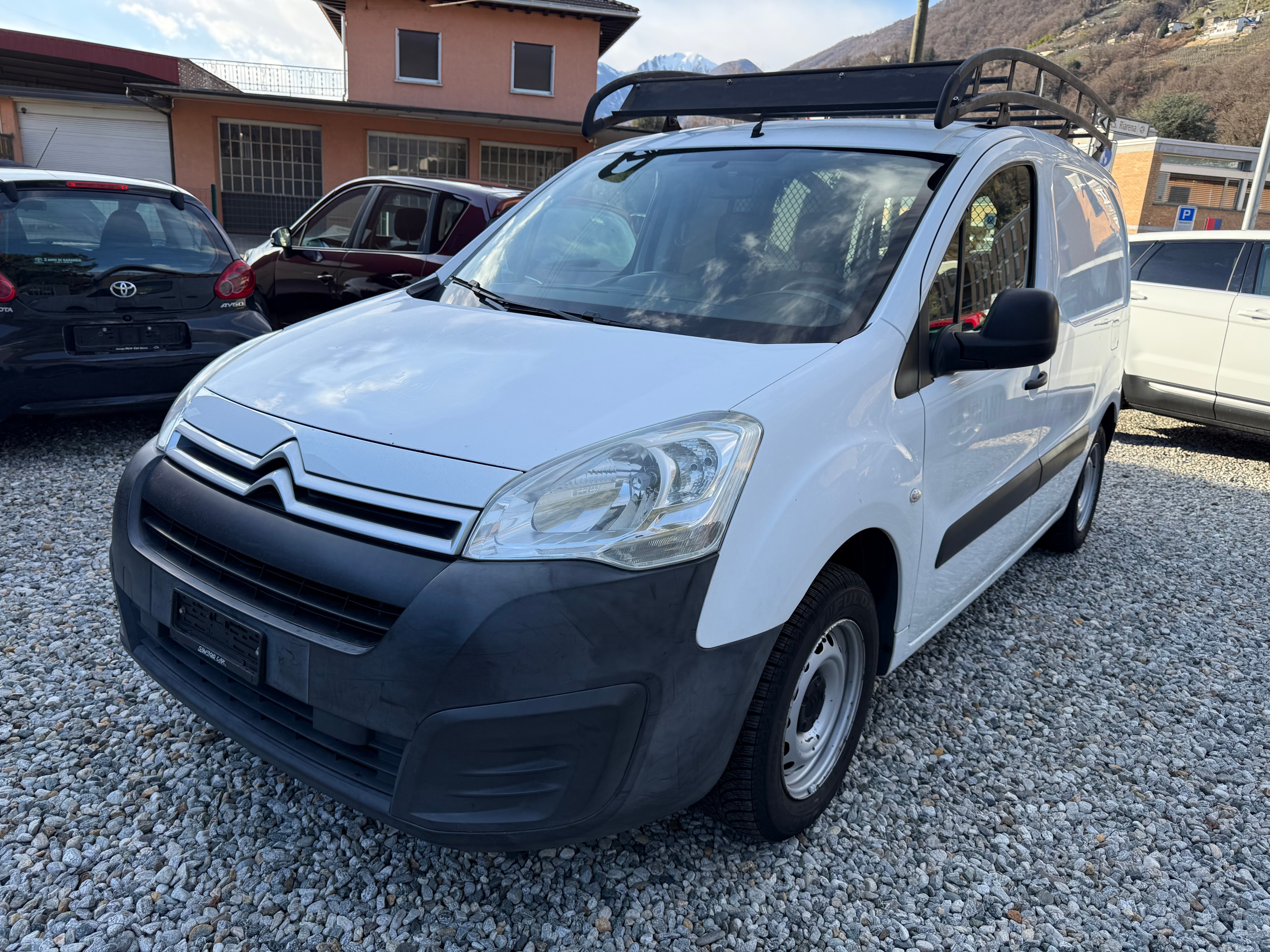 Car photo