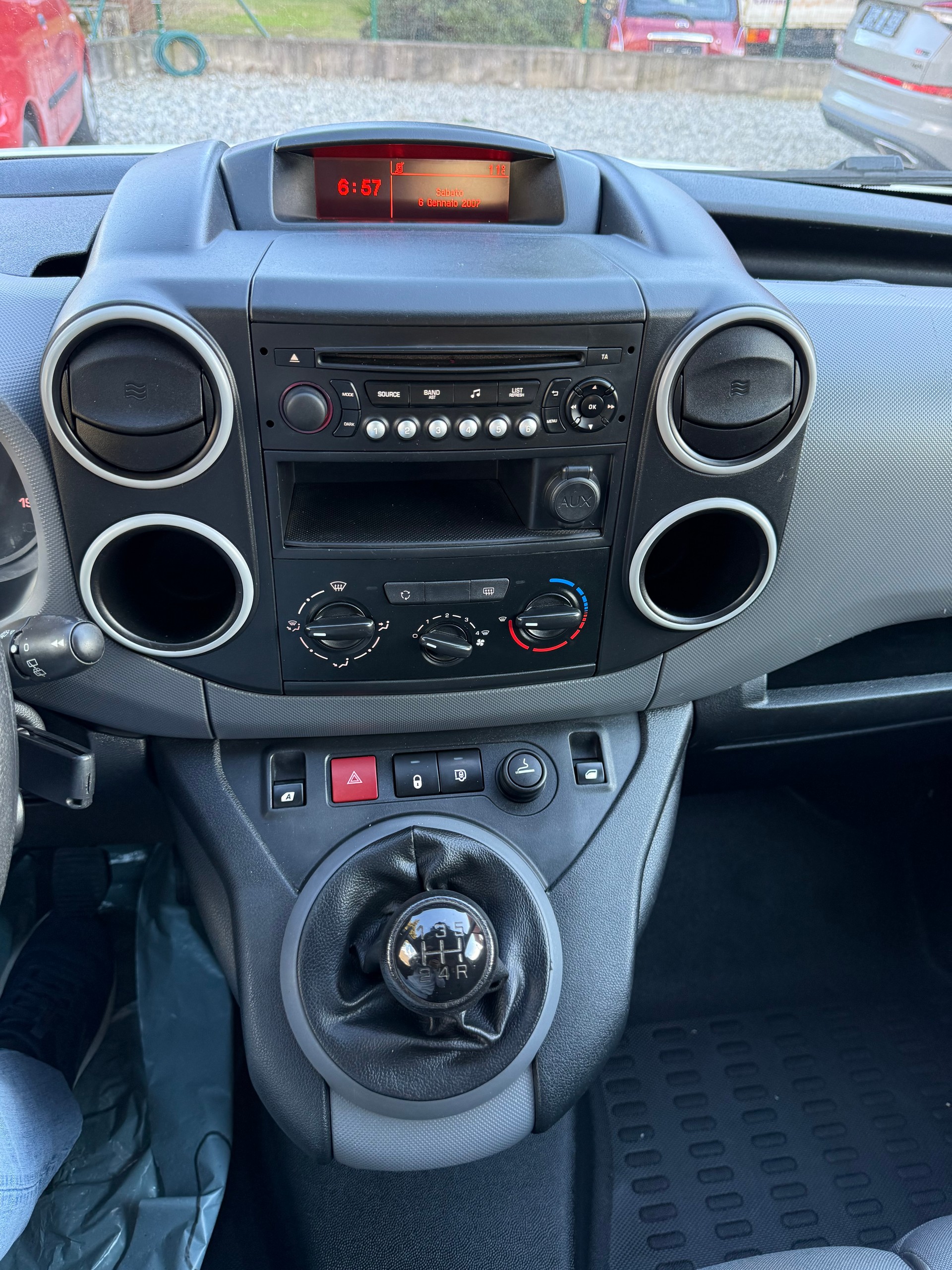 CITROEN Berlingo 1.6 BlueHDi 100 S&S Komfort-image-7