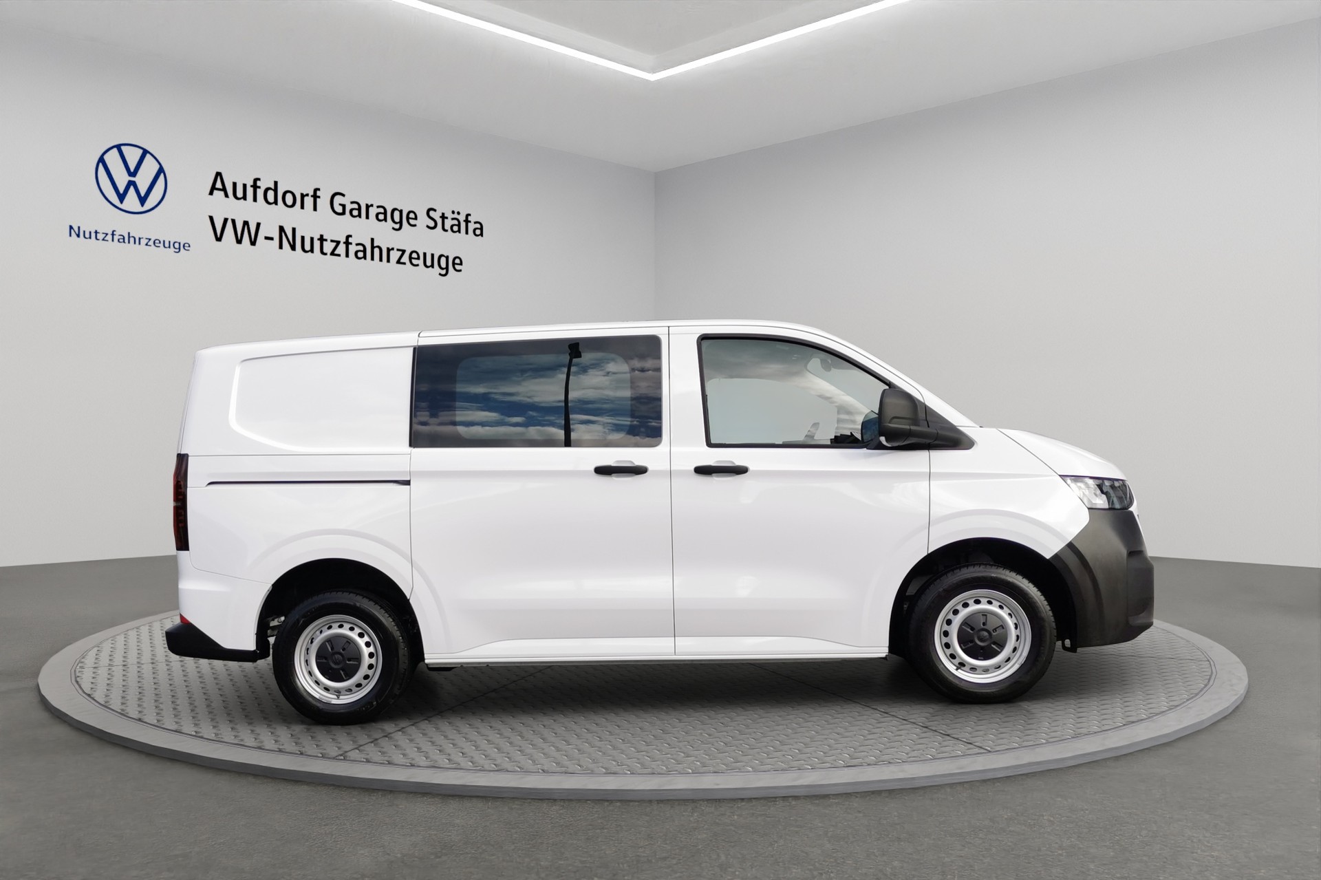 VW Transporter 2.0 TDI-image-5