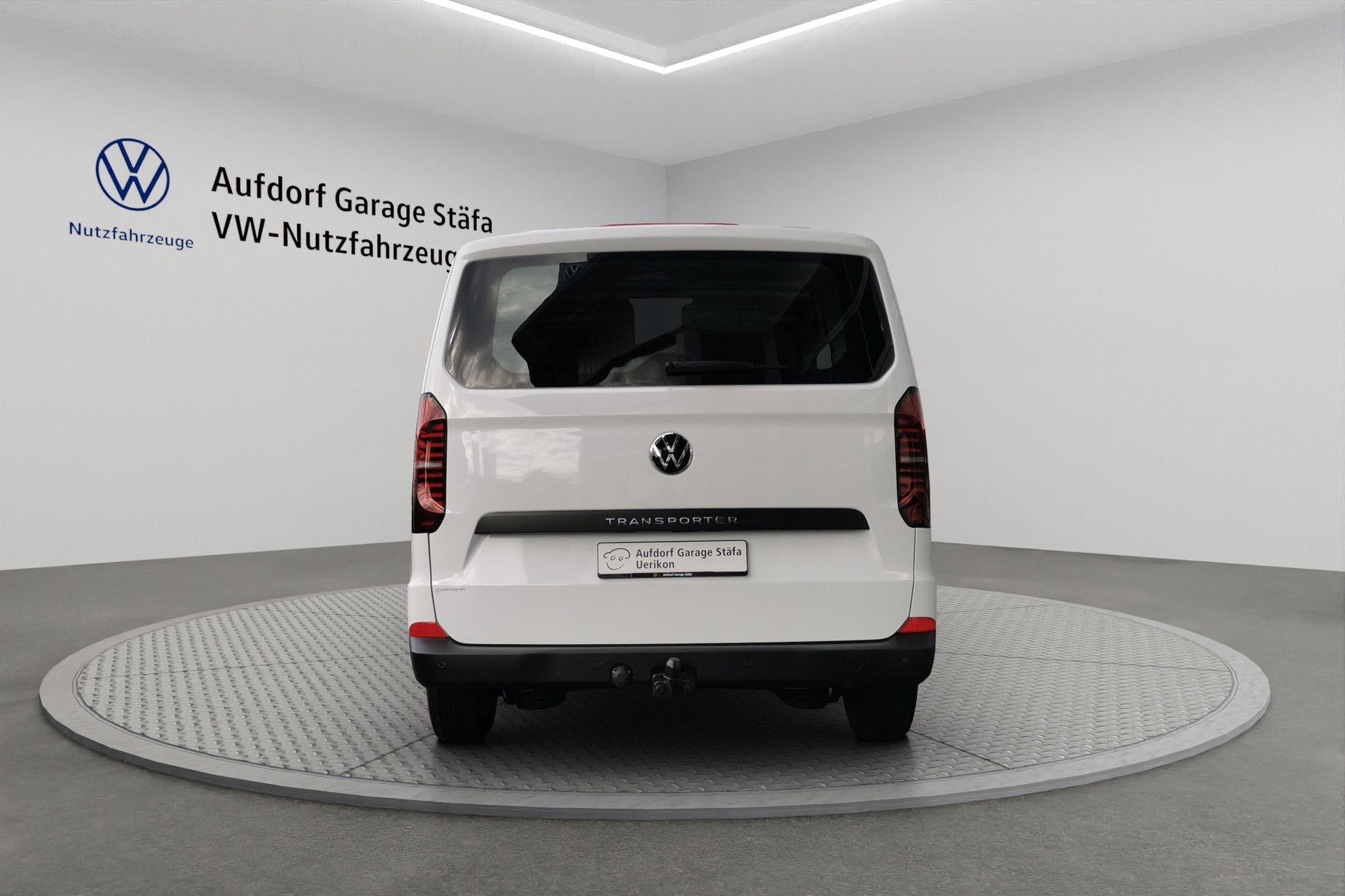 VW Transporter 2.0 TDI-image-3