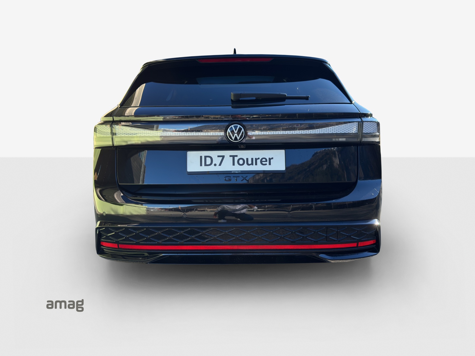 VW ID.7 Tourer GTX 86 kWh GTX 4 Motion-image-3