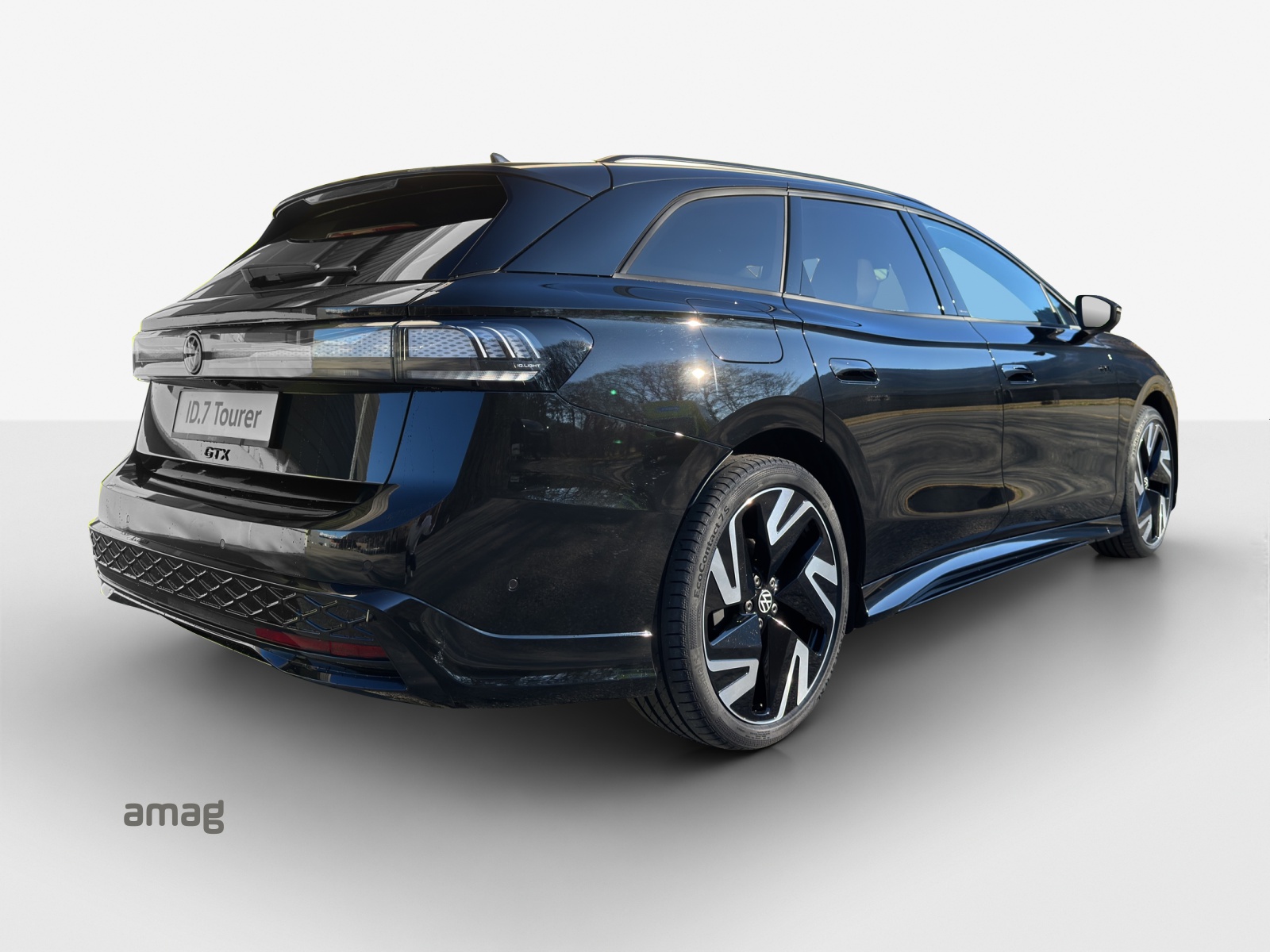 VW ID.7 Tourer GTX 86 kWh GTX 4 Motion-image-4