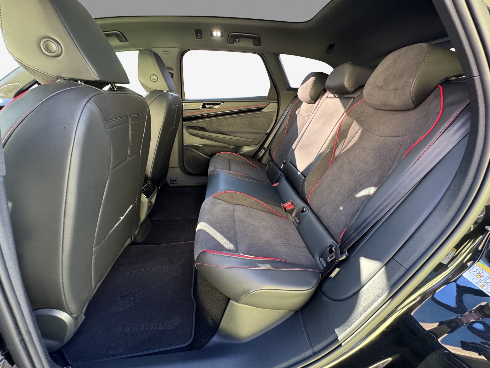 VW ID.7 Tourer GTX 86 kWh GTX 4 Motion-image-11