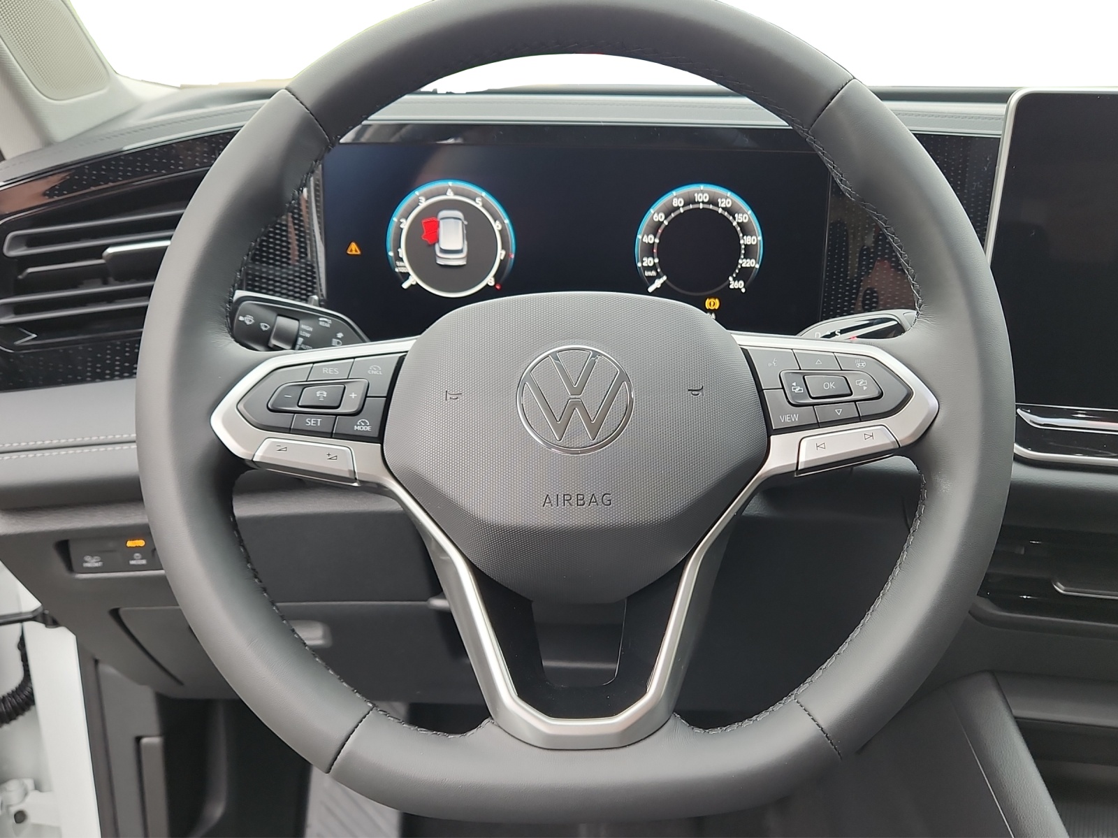 VW Tiguan 2.0 TSI DSG United 4Motion-image-9