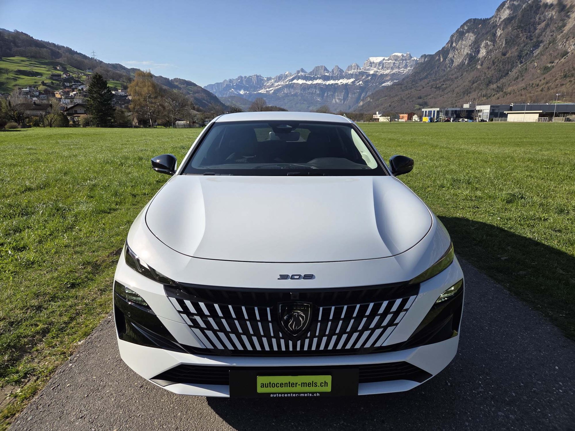 PEUGEOT 308 SW e-Allure-image-3