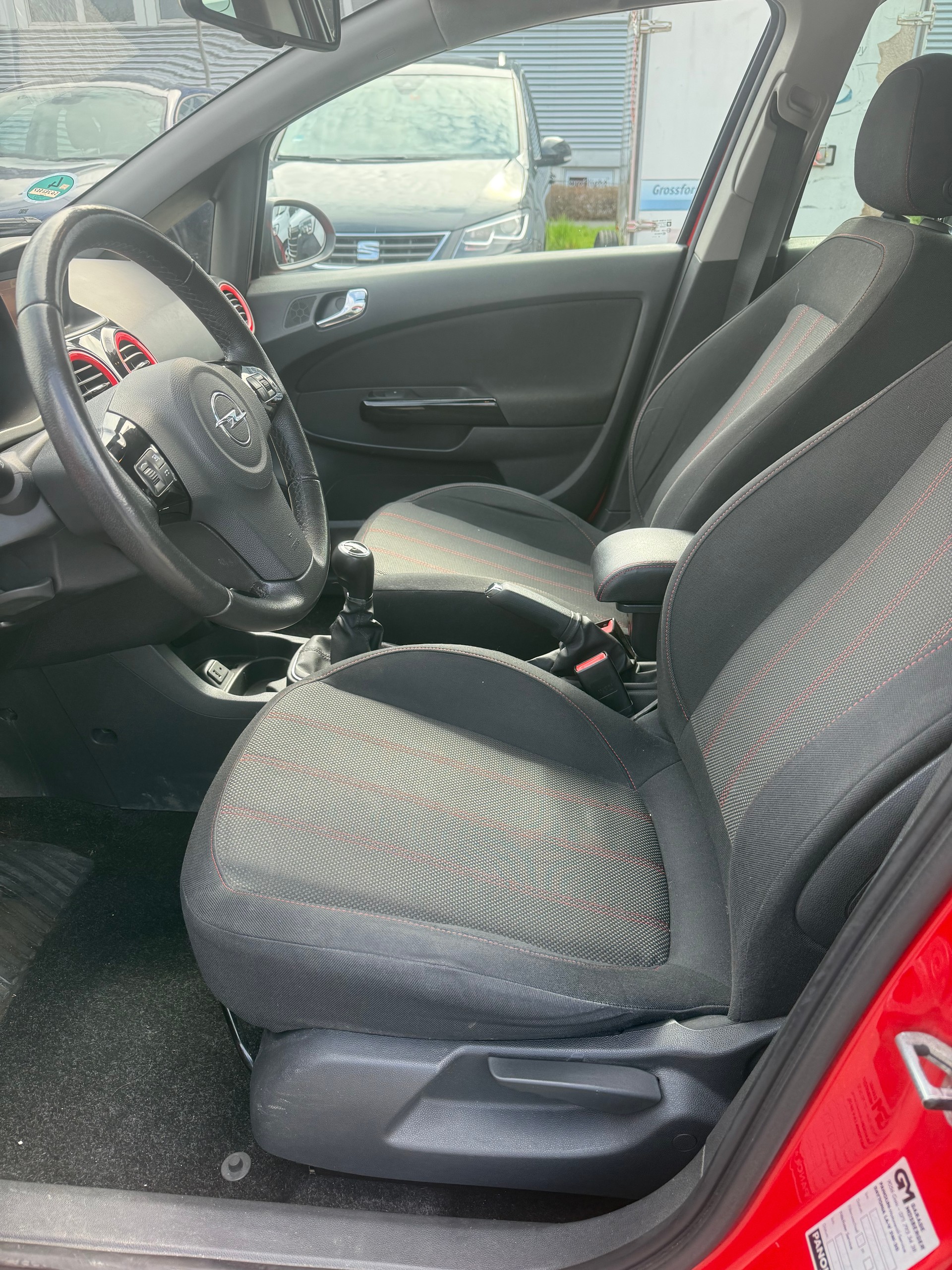 OPEL Corsa 1.4 Turbo Color Edition-image-9