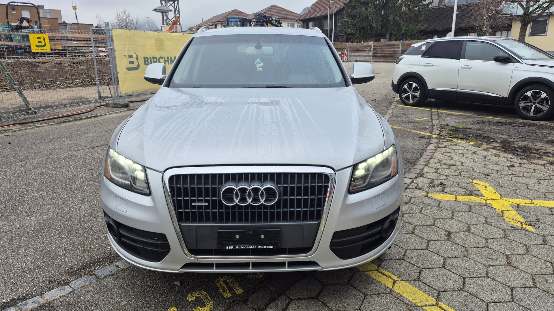 AUDI Q5 3.2 FSI quattro S-tronic-image-1