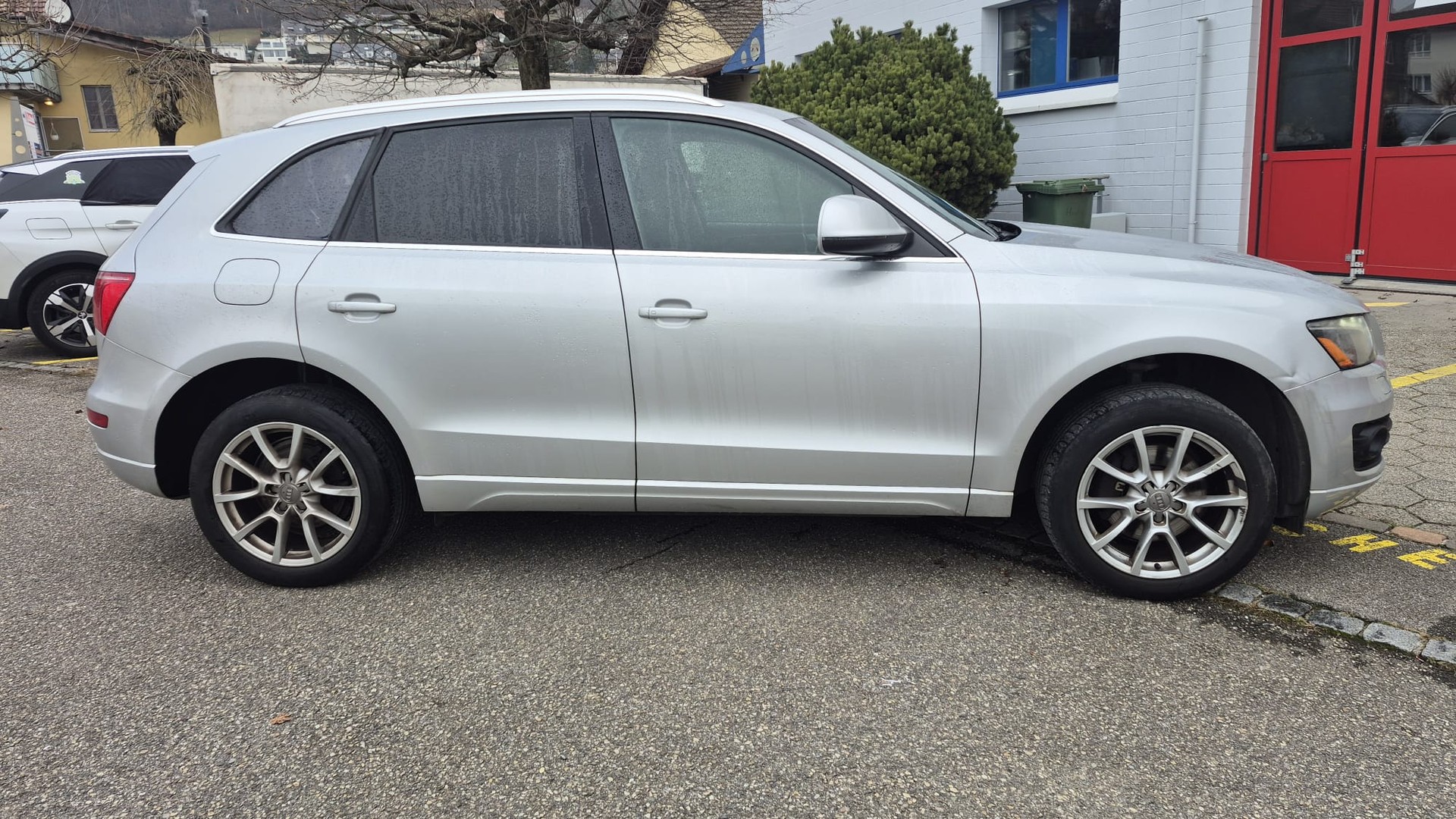 AUDI Q5 3.2 FSI quattro S-tronic-image-3