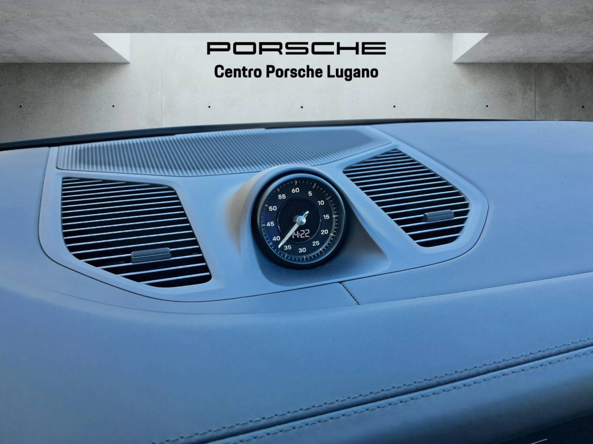 PORSCHE Cayenne S E-Hybrid-image-25
