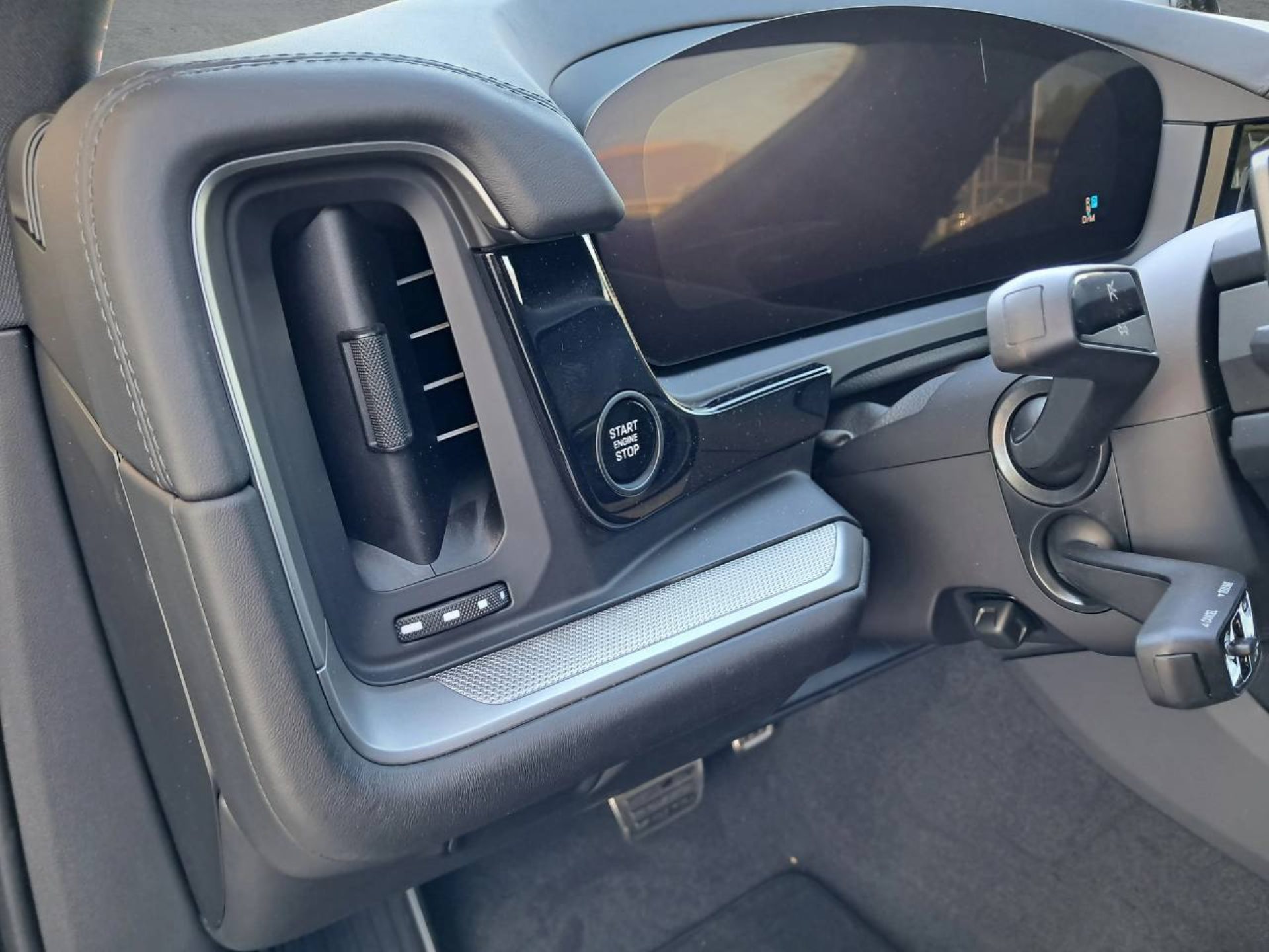 PORSCHE Cayenne S E-Hybrid-image-29