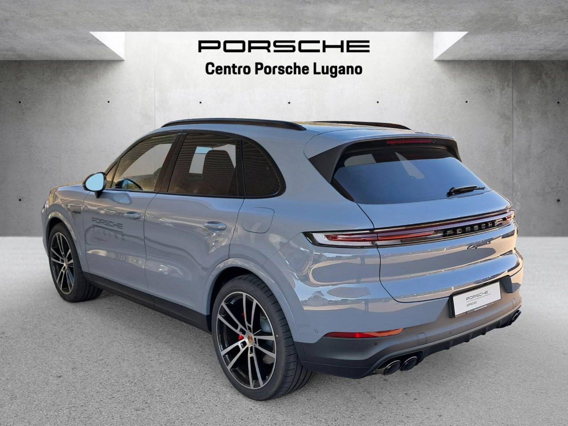 PORSCHE Cayenne S E-Hybrid-image-6