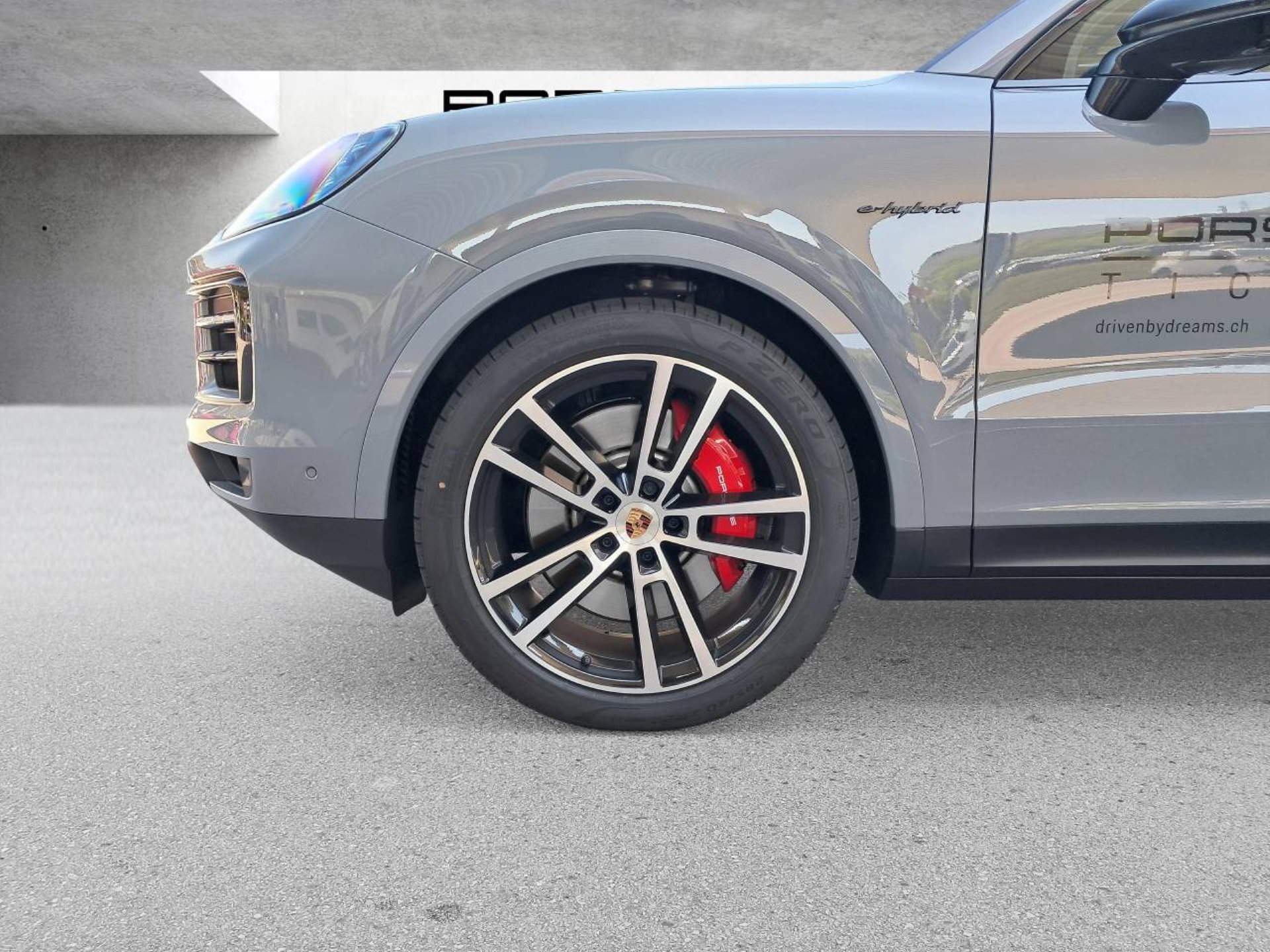 PORSCHE Cayenne S E-Hybrid-image-11