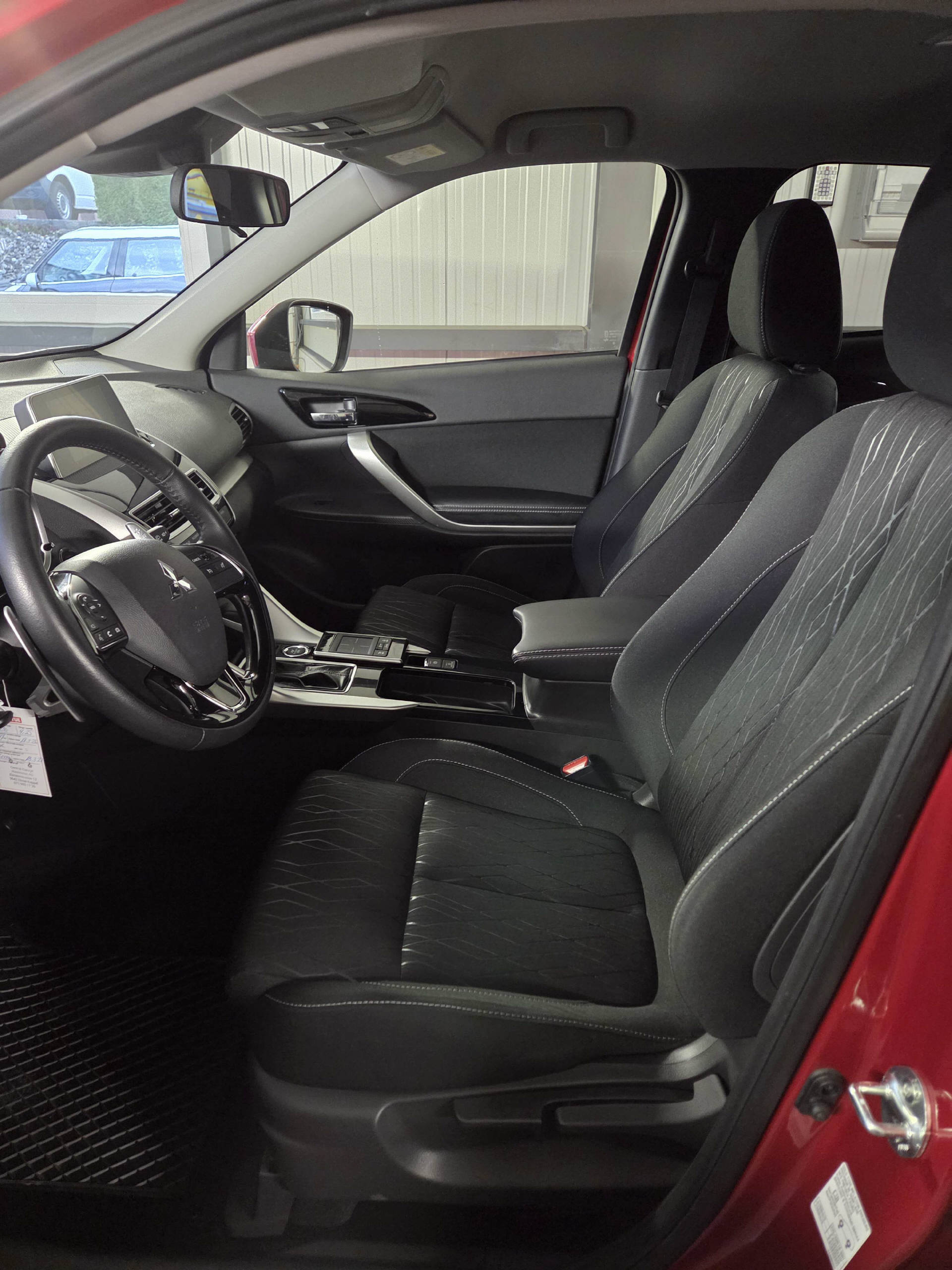MITSUBISHI Eclipse Cross 1.5 T Style 4x4-image-4
