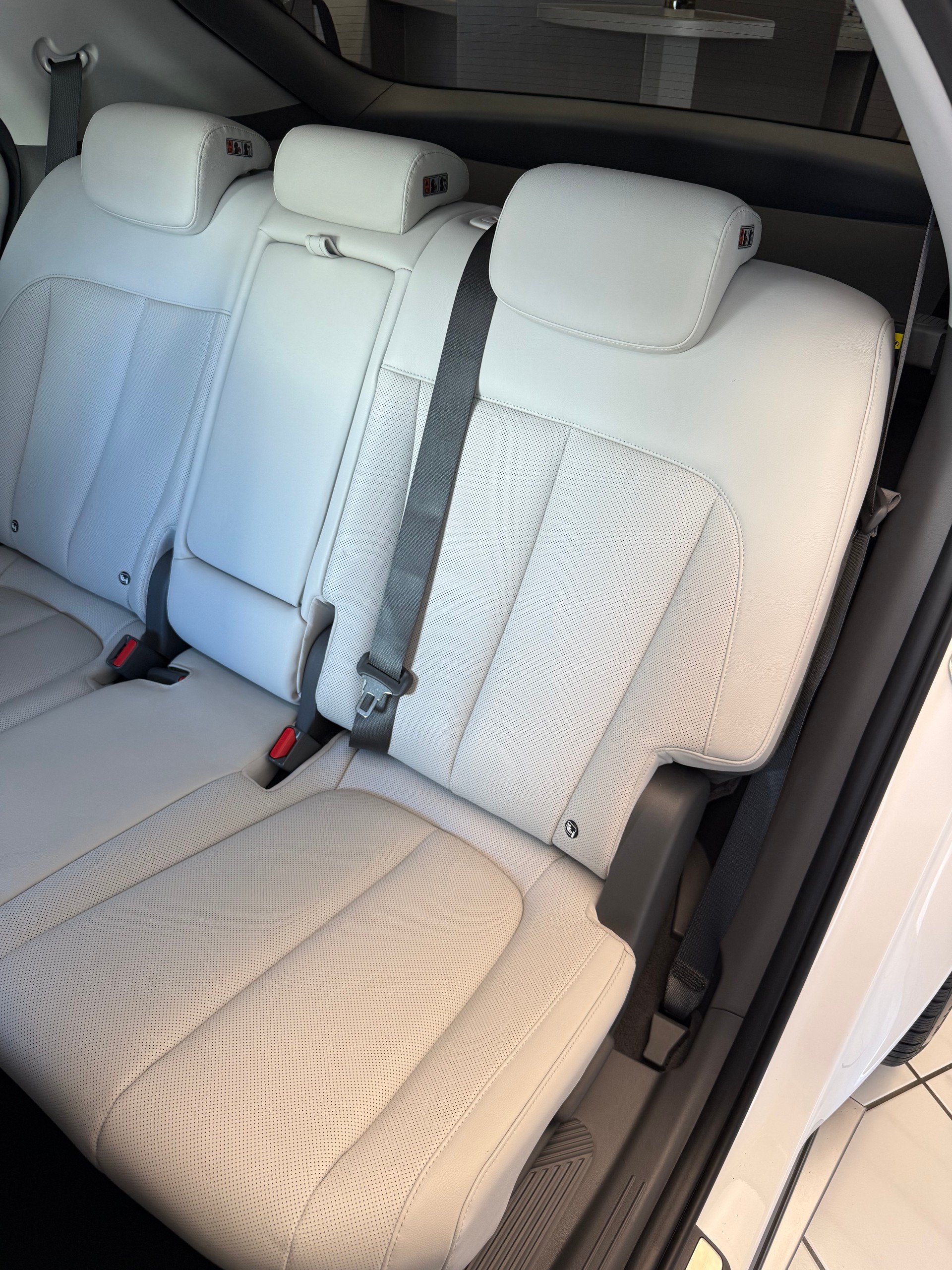 HYUNDAI Ioniq 5 72kWh First Edition 2WD SoH 100%-image-7