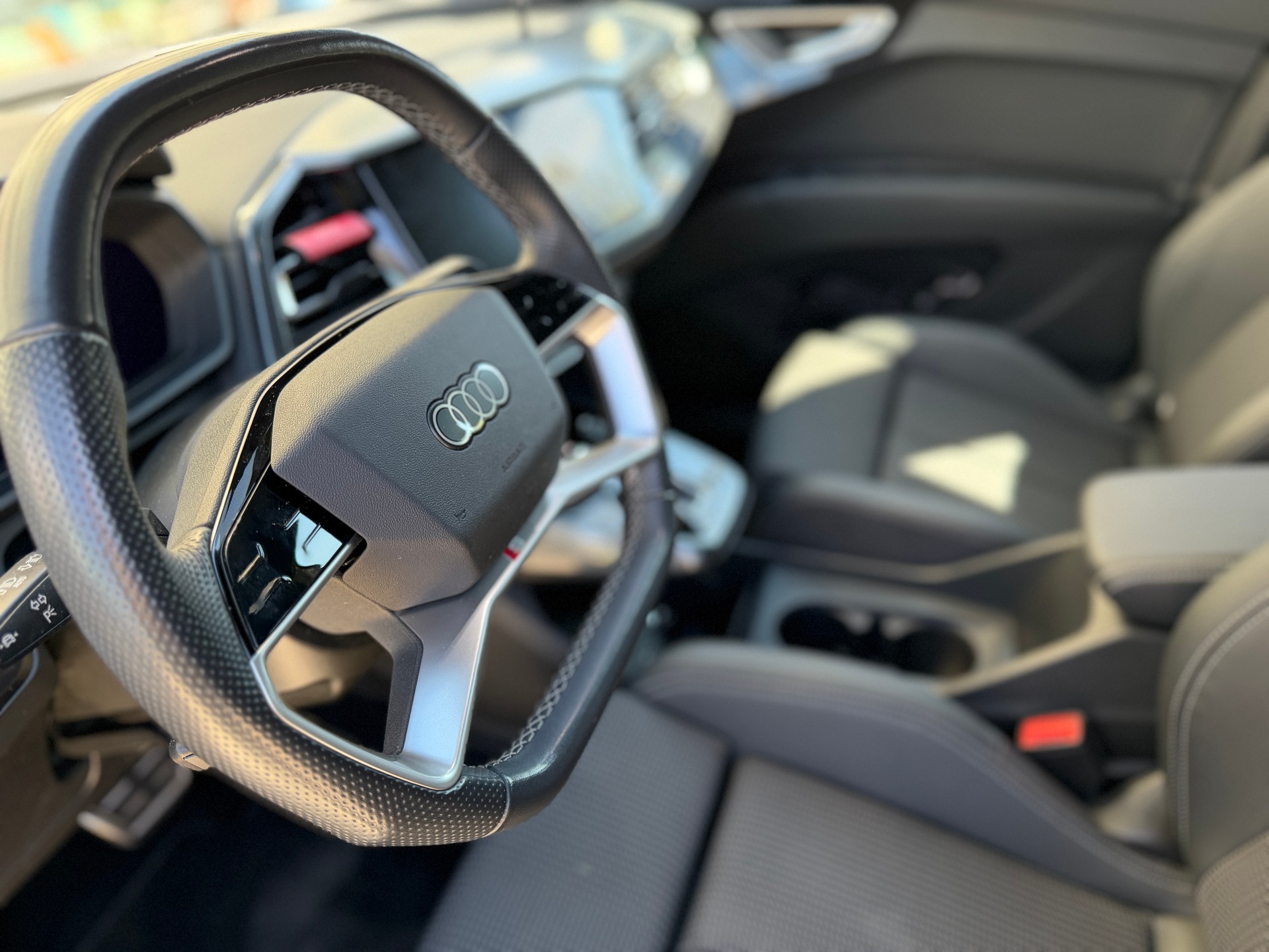 AUDI Q4 e-tron 40-image-5