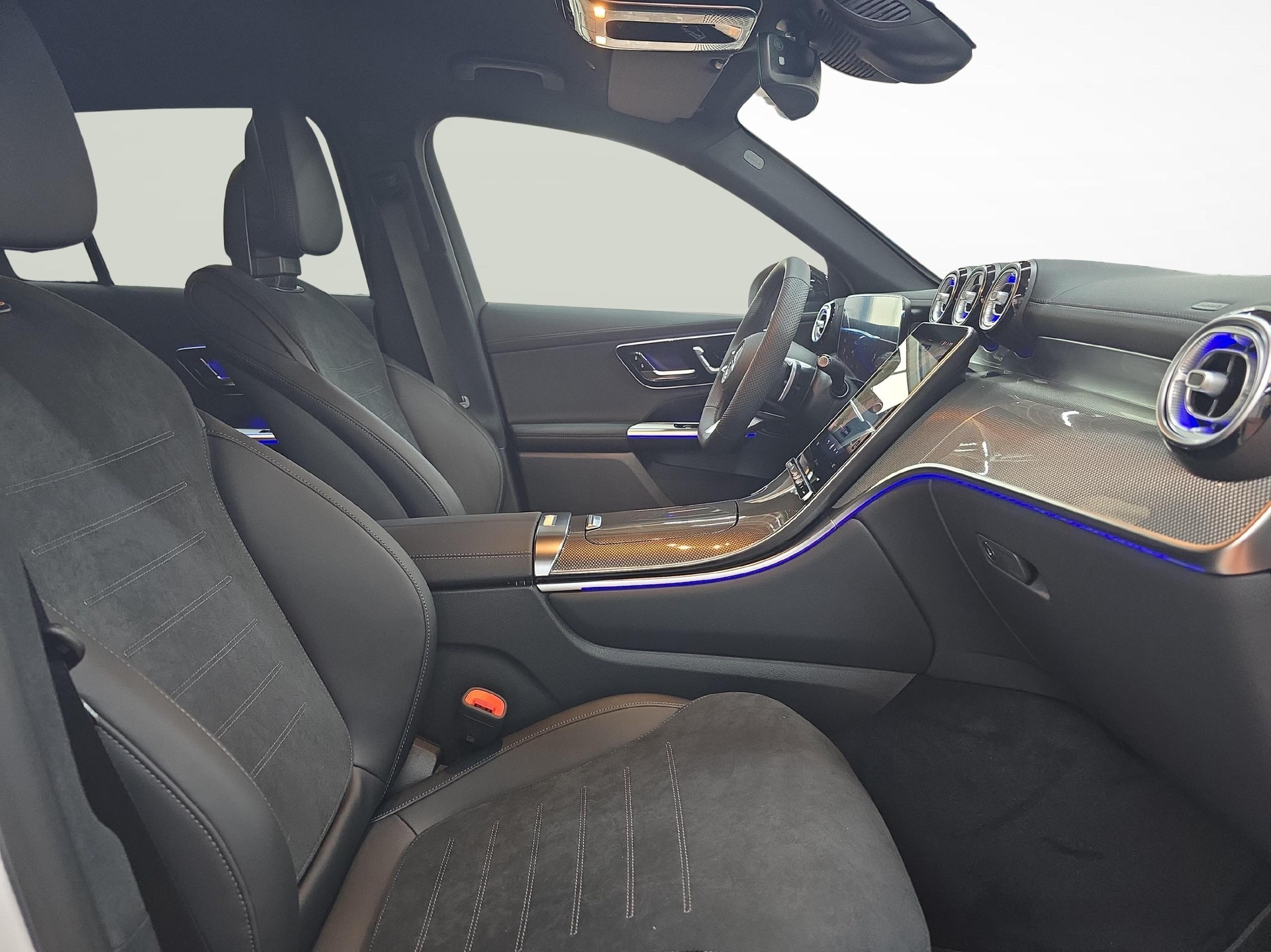 MERCEDES-BENZ GLC 220 d 4MATIC AMG Line-image-7