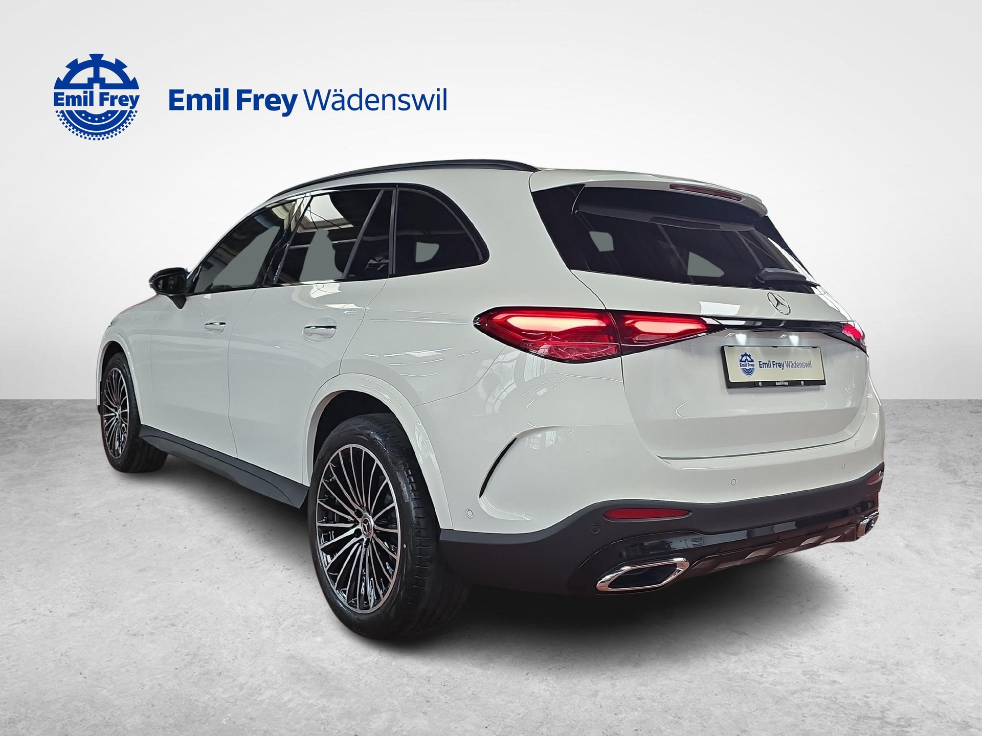 MERCEDES-BENZ GLC 220 d 4MATIC AMG Line-image-2