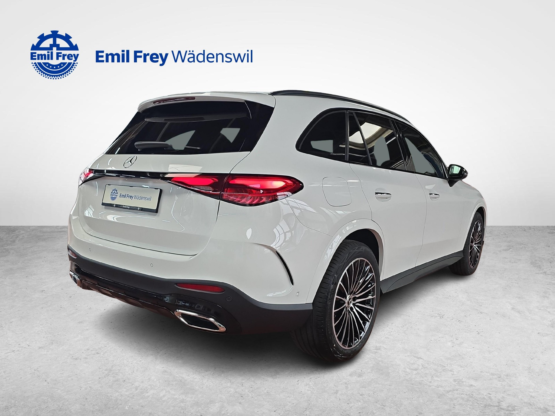MERCEDES-BENZ GLC 220 d 4MATIC AMG Line-image-3