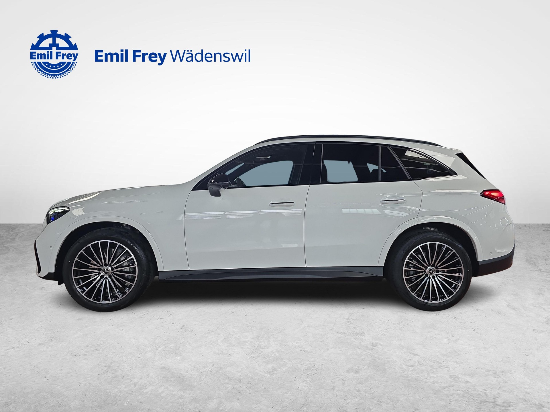 MERCEDES-BENZ GLC 220 d 4MATIC AMG Line-image-1