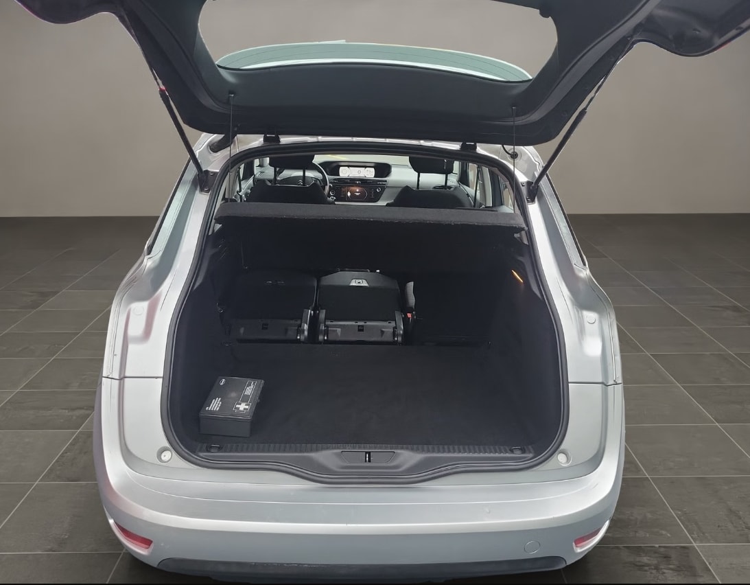 CITROEN C4 Picasso 1.6i 16V Attraction-image-11