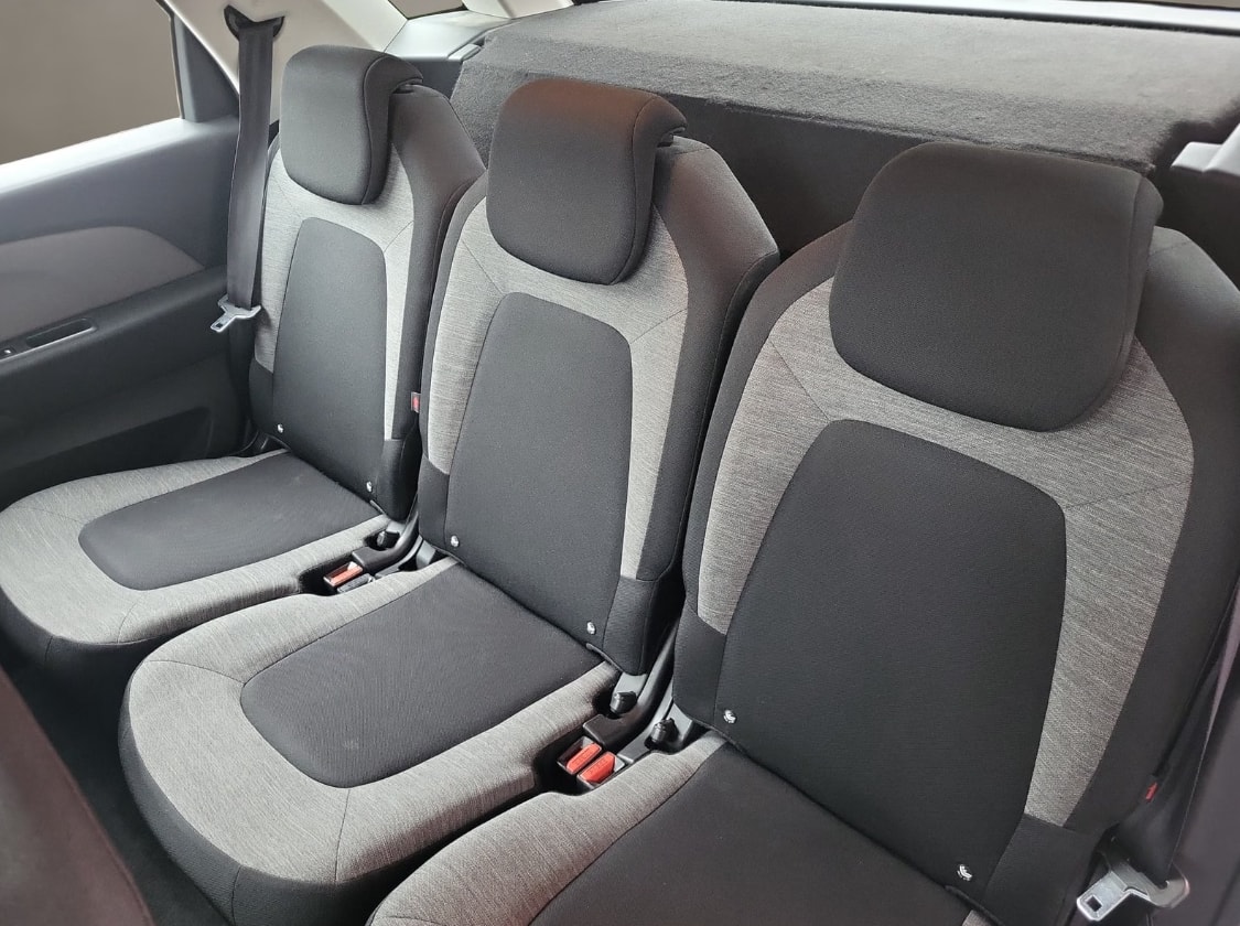 CITROEN C4 Picasso 1.6i 16V Attraction-image-9