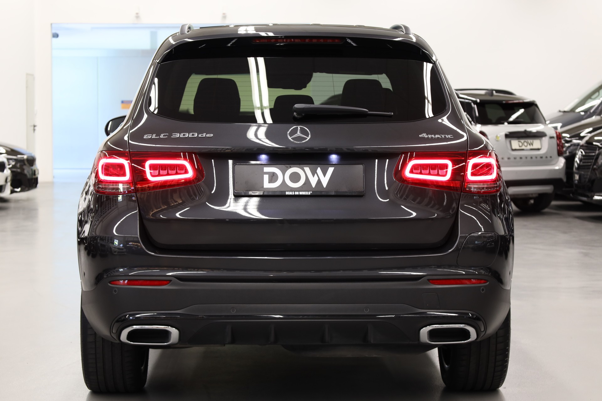MERCEDES-BENZ GLC 300 de AMG Line 4m-image-7