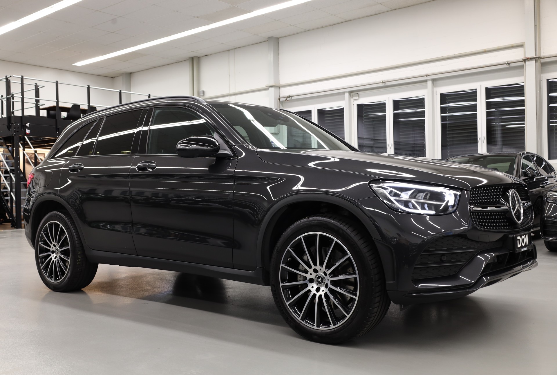 MERCEDES-BENZ GLC 300 de AMG Line 4m-image-1