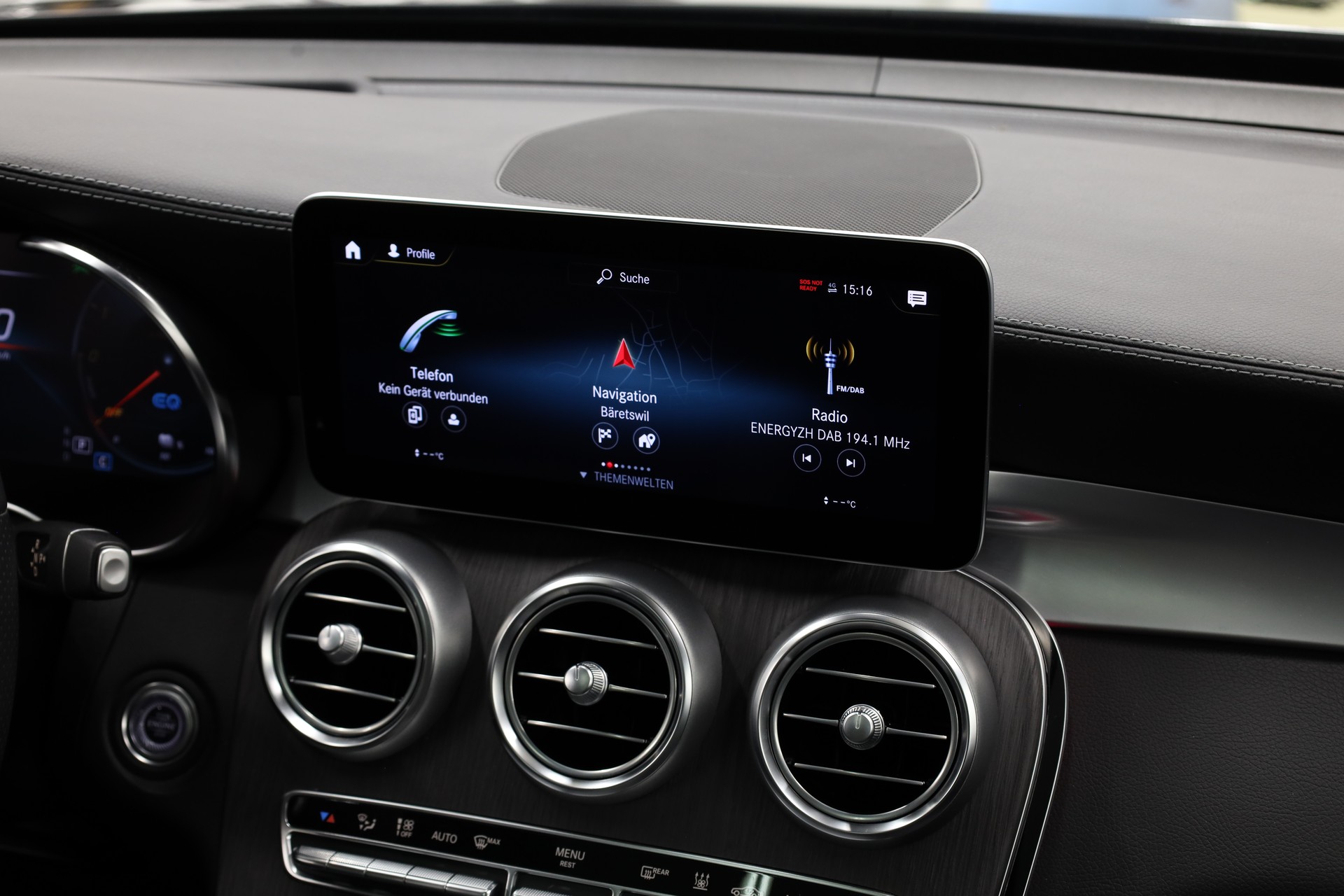 MERCEDES-BENZ GLC 300 de AMG Line 4m-image-19