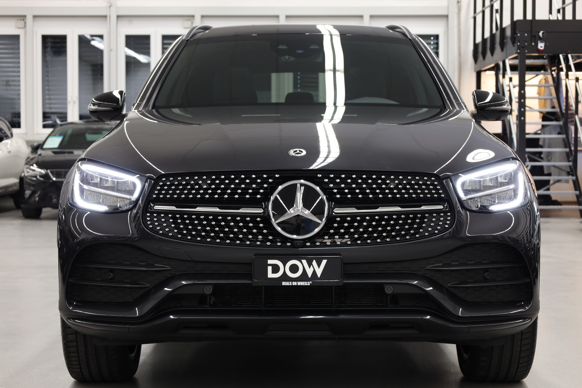 MERCEDES-BENZ GLC 300 de AMG Line 4m-image-3