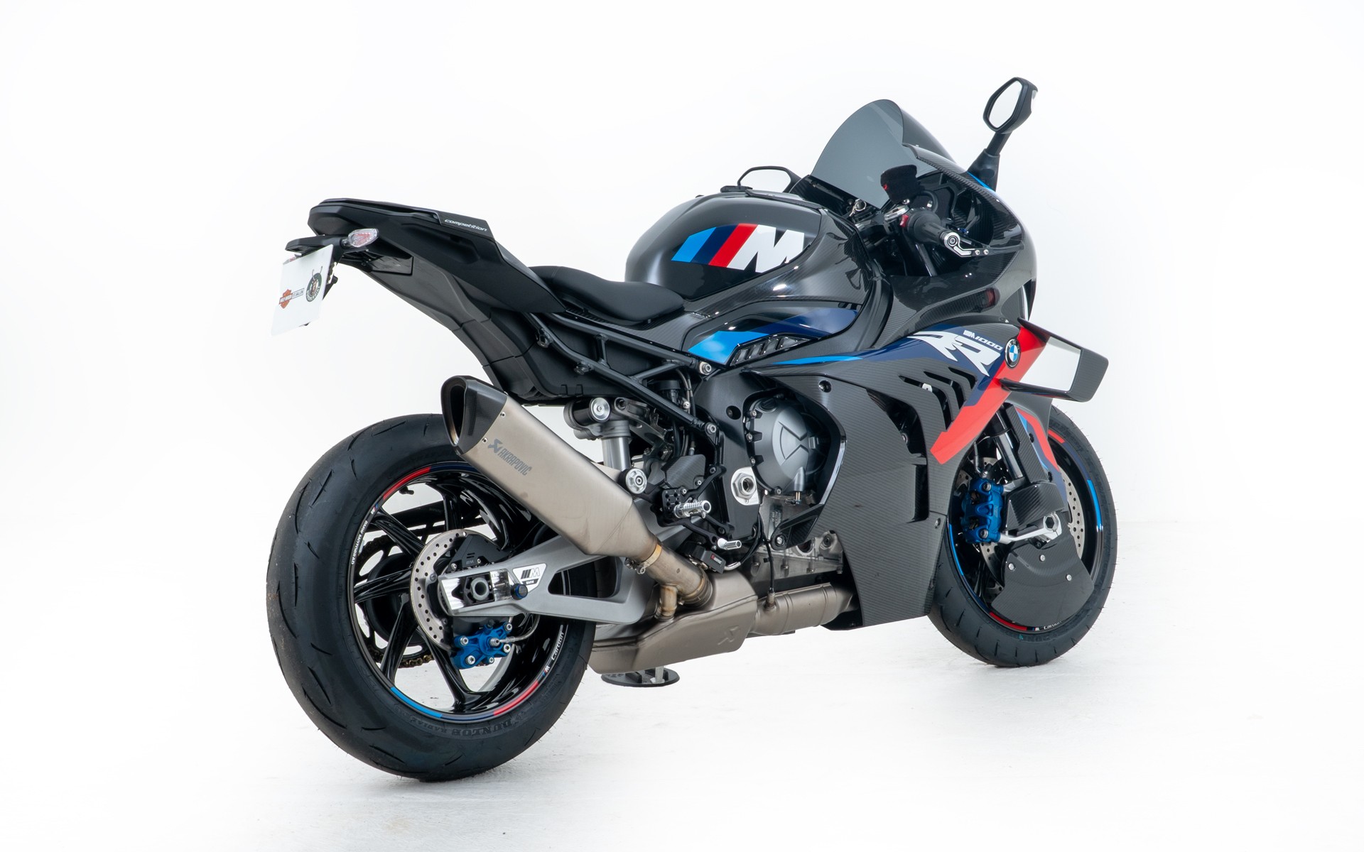 BMW M 1000 RR-showroom-element-2