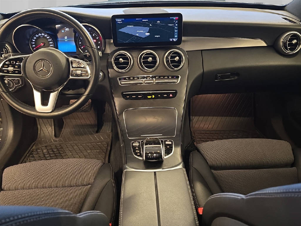 MERCEDES-BENZ C 180 Avantgarde-image-12