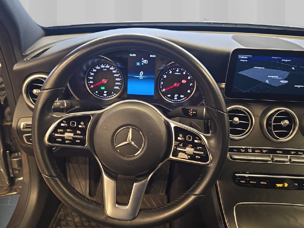 MERCEDES-BENZ C 180 Avantgarde-image-11