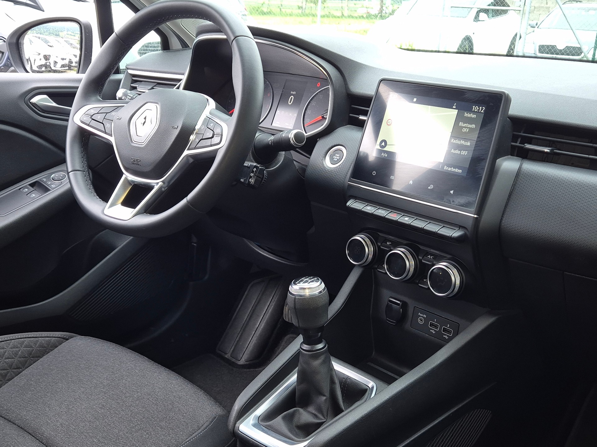 RENAULT CLIO 1.0 BUSINESS-image-10