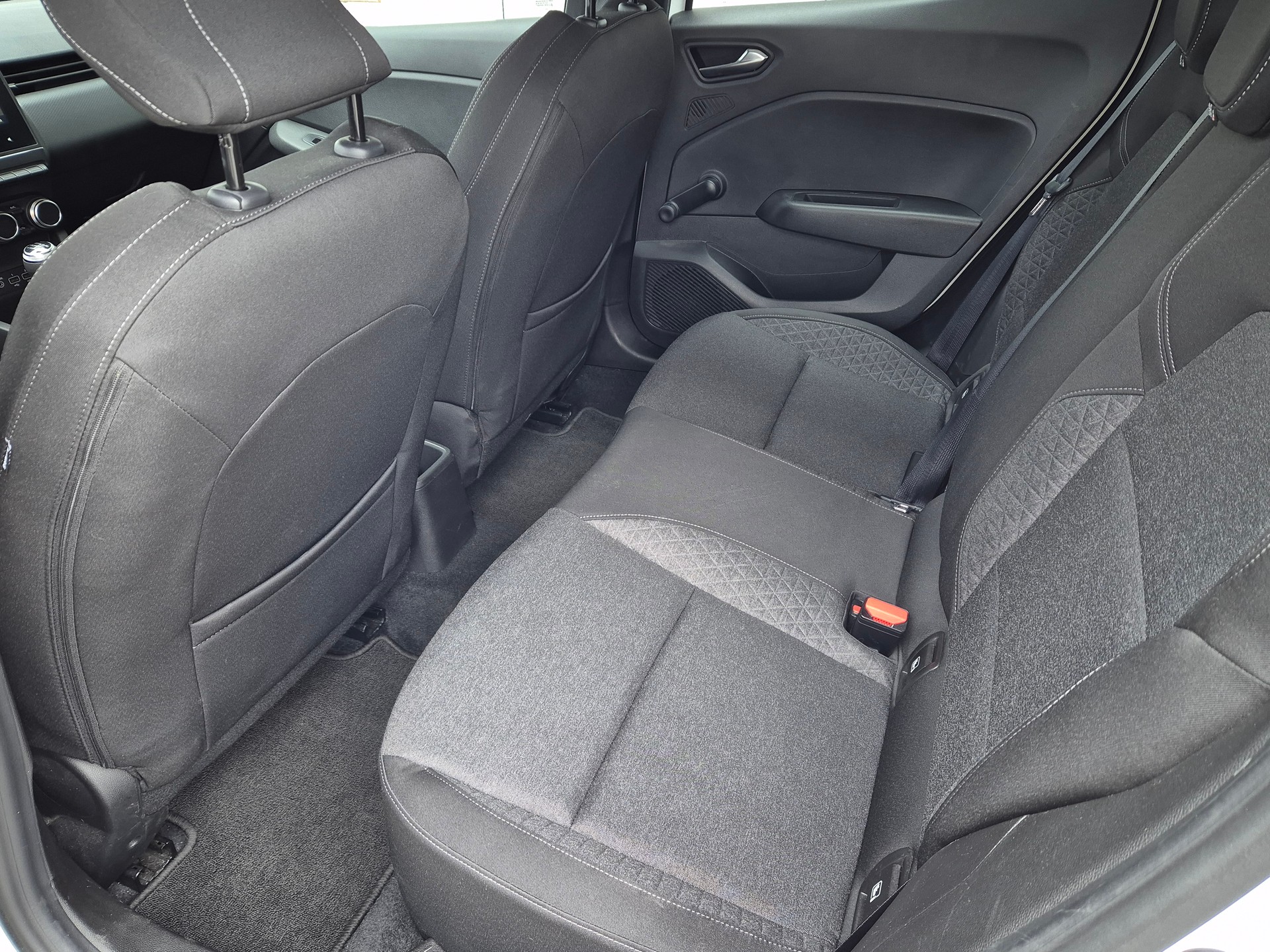 RENAULT CLIO 1.0 BUSINESS-image-14