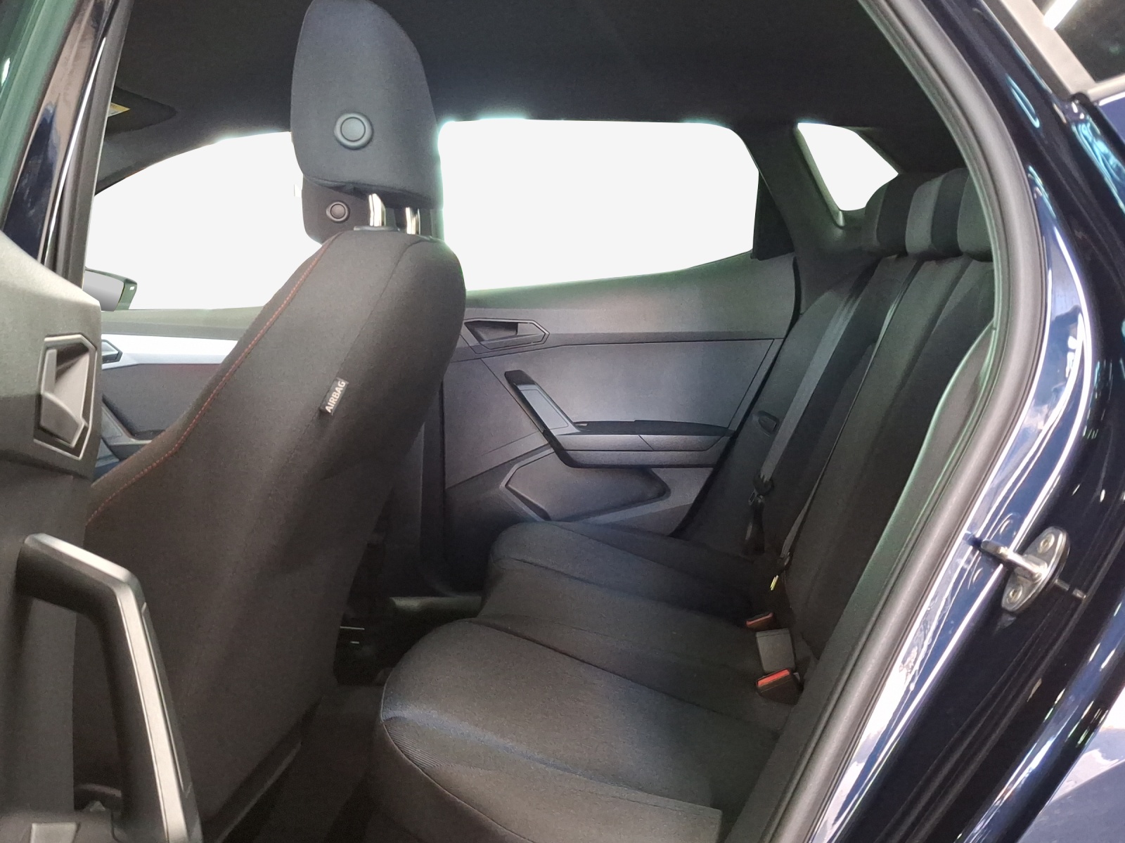 SEAT Ibiza 1.0 EcoTSI Hola FR-image-11