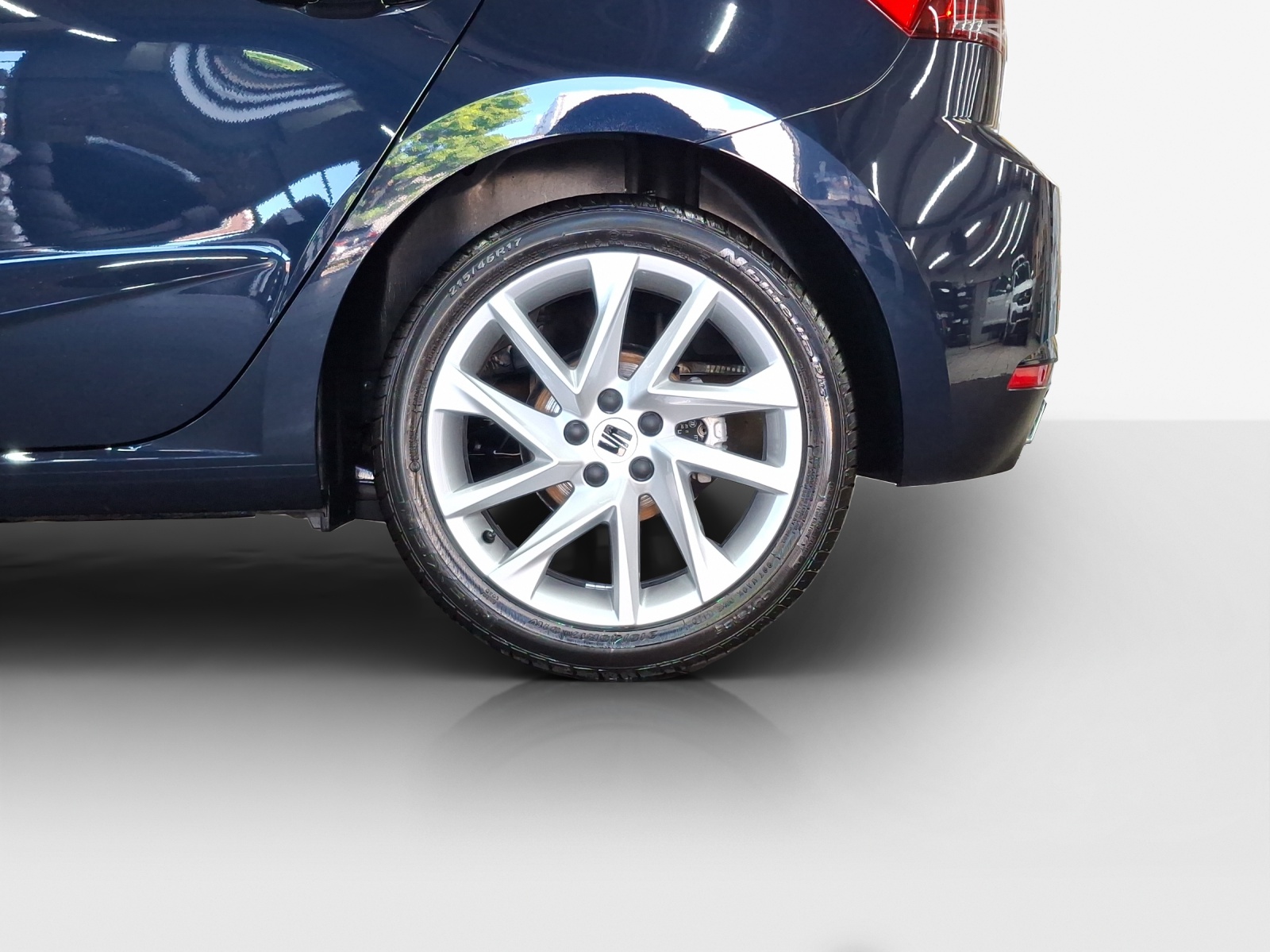 SEAT Ibiza 1.0 EcoTSI Hola FR-image-13