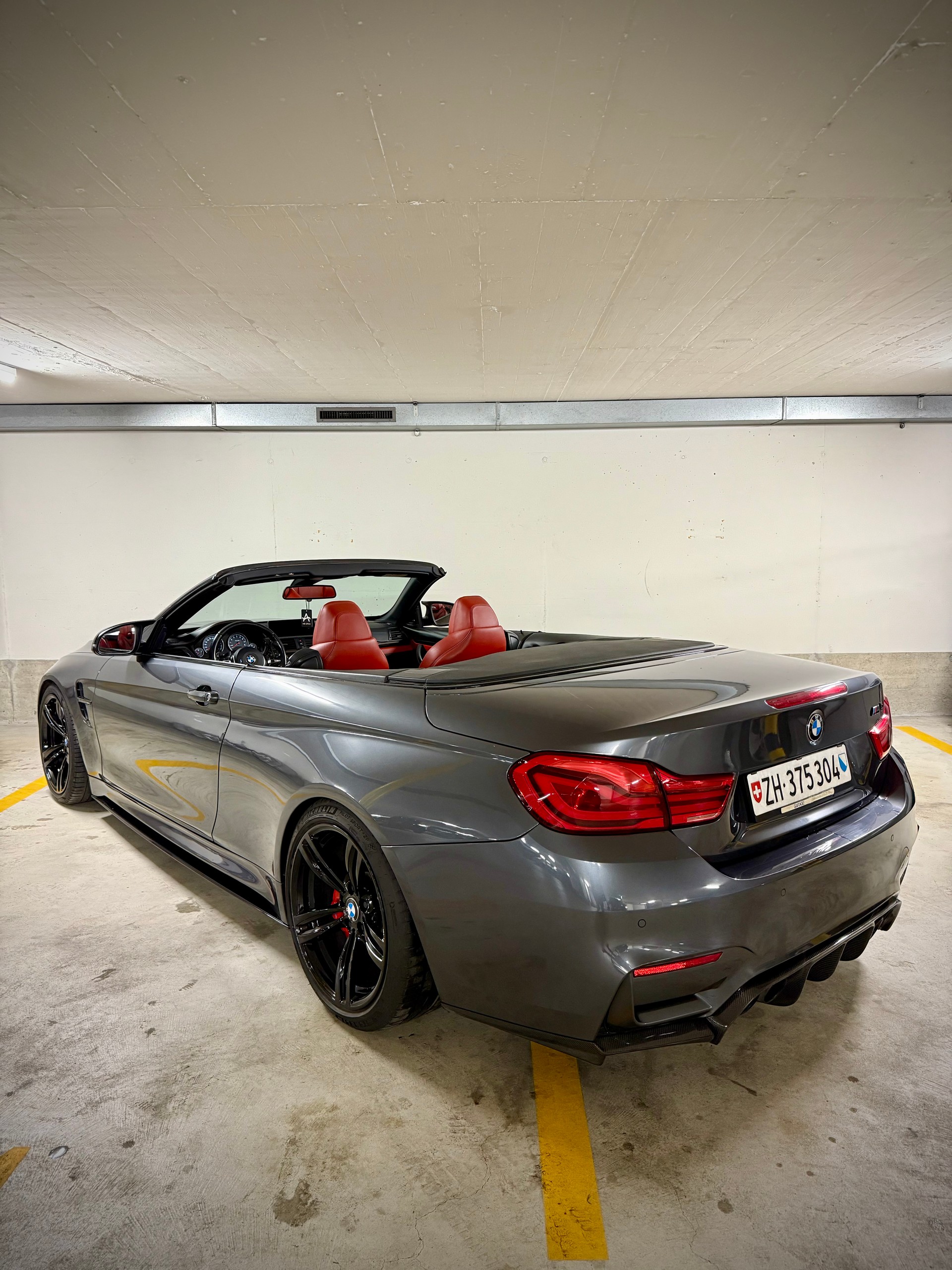 BMW M4-image-2