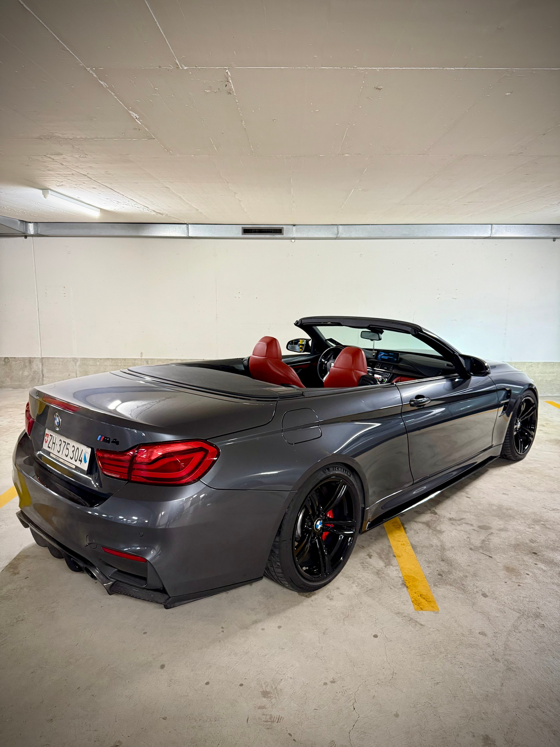 BMW M4-image-1