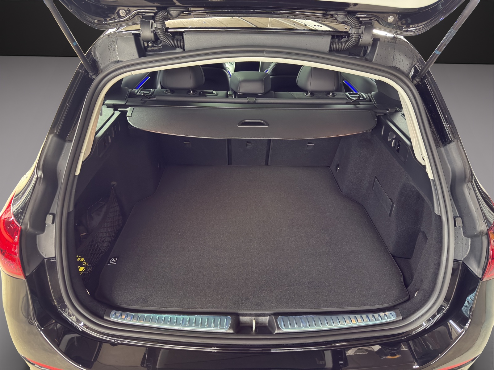 MERCEDES-BENZ C 200 T 4 Matic-image-8