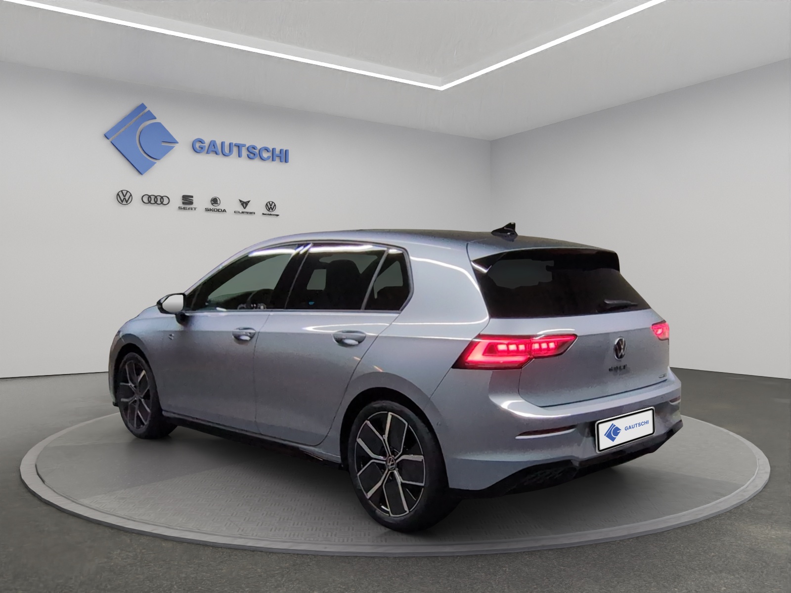 VW Golf 2.0 TSI R-Line DSG 4 Motion-image-2