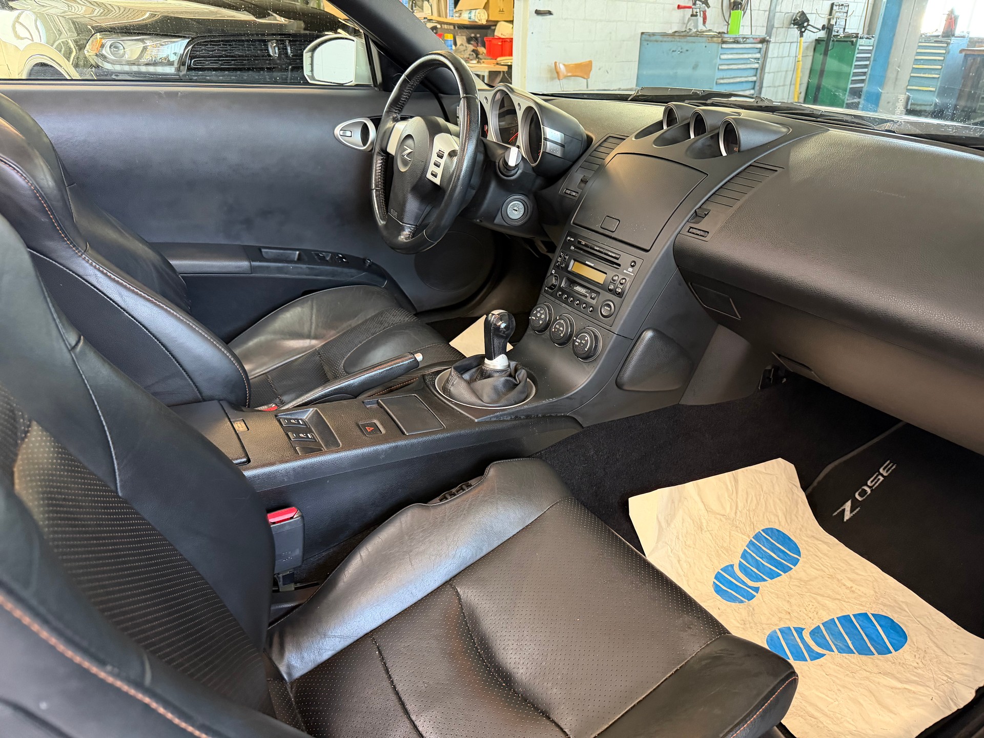 NISSAN 350 Z Pack Roadster | Ab MFK 08.2025 | Leder-image-14
