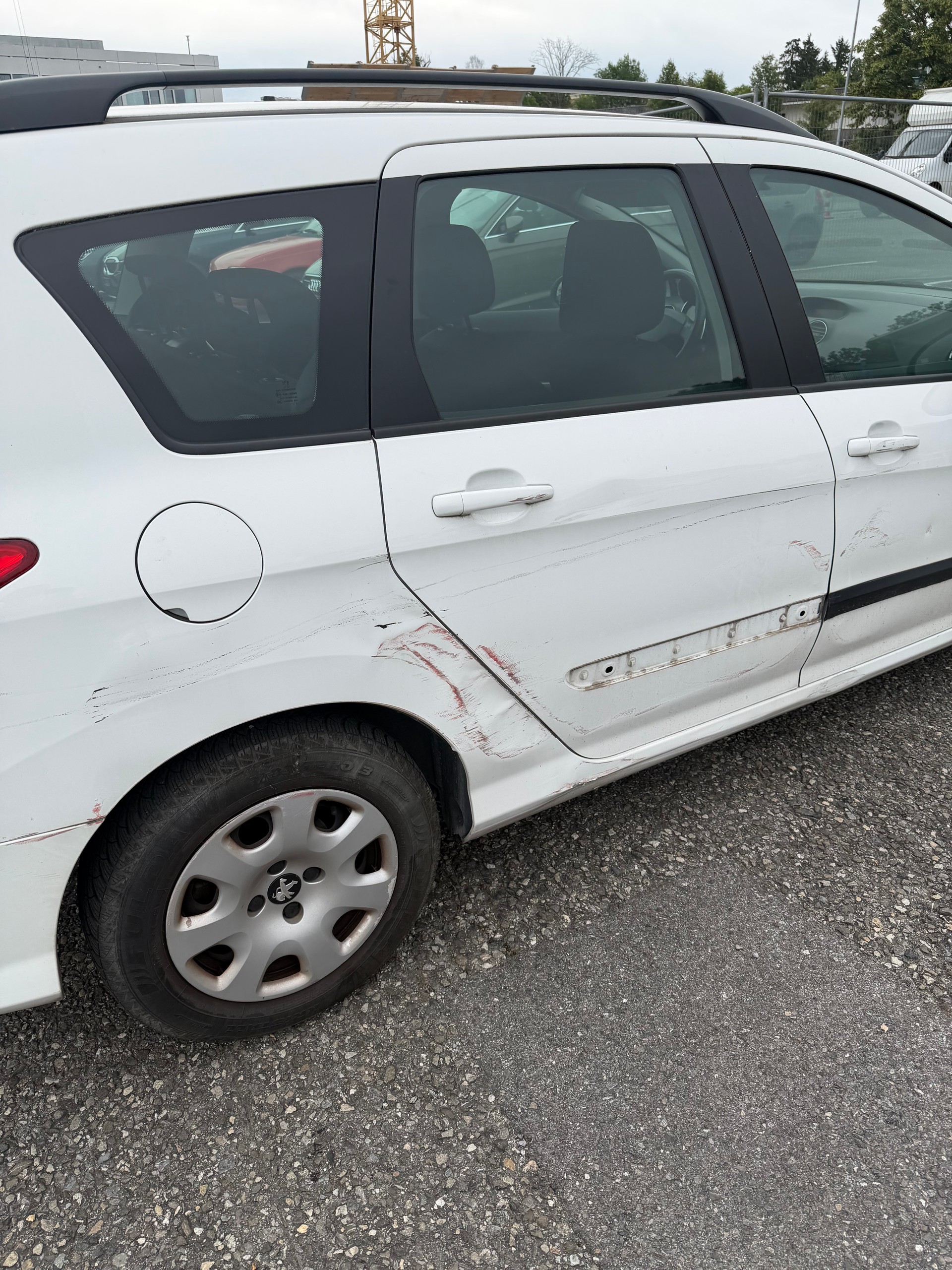 PEUGEOT 308 SW 1.6 HDI Business EGS6 - Export-image-6