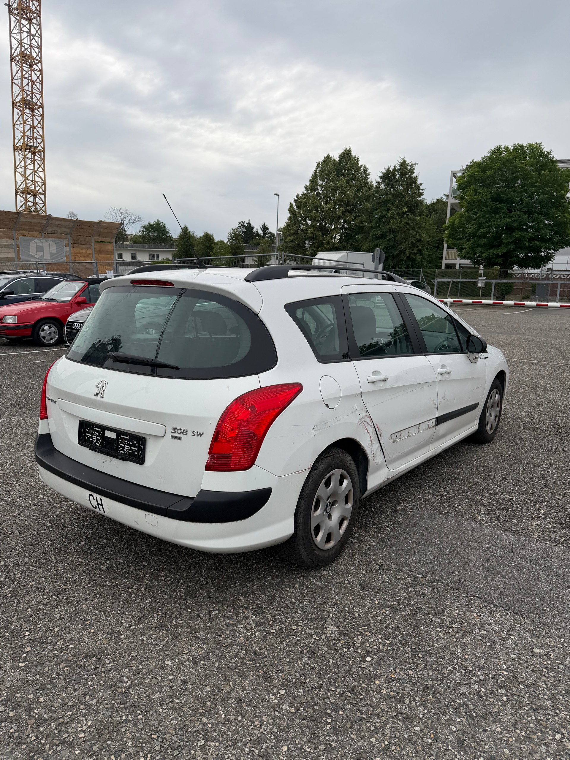 PEUGEOT 308 SW 1.6 HDI Business EGS6 - Export-image-4