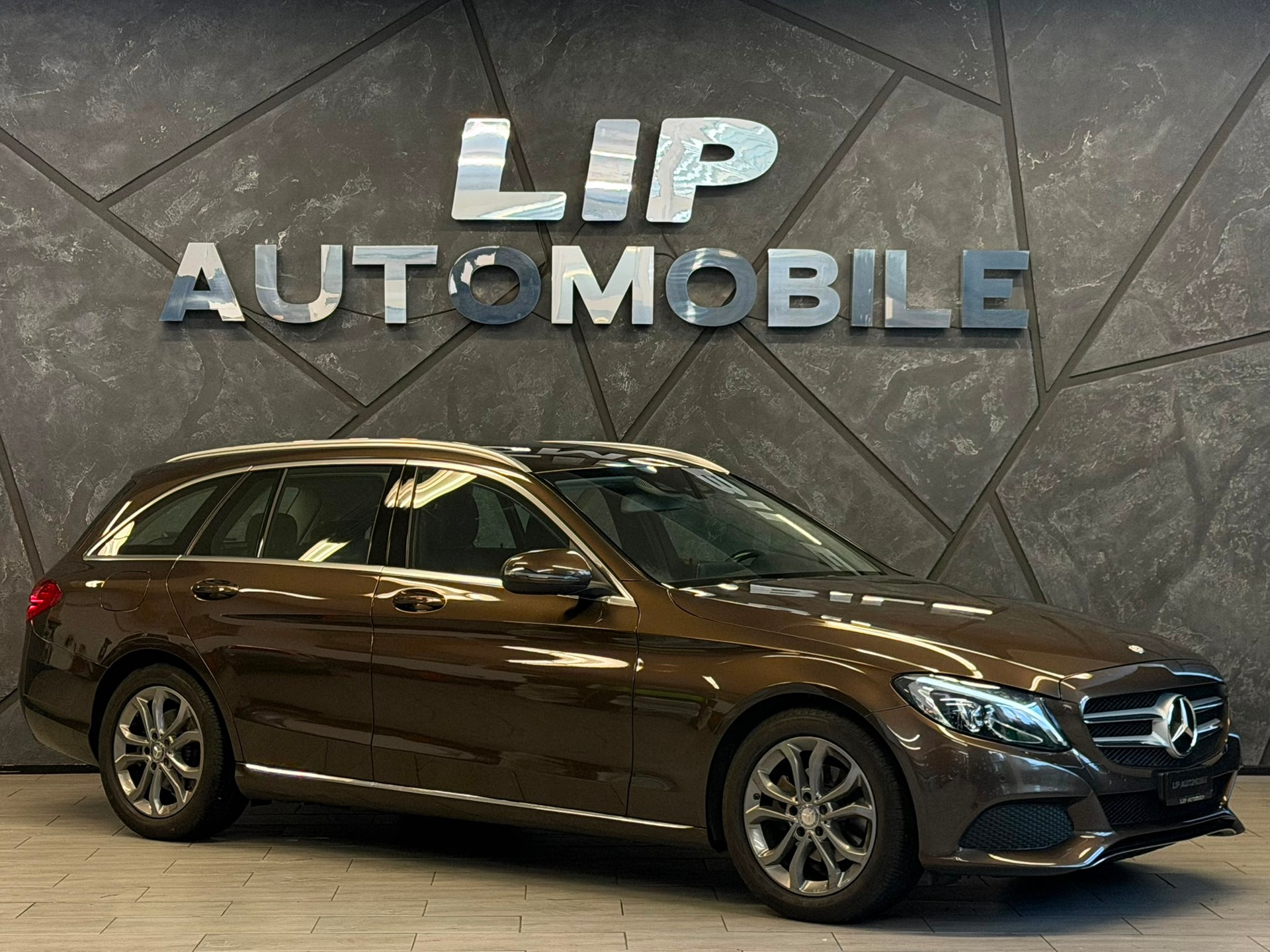 MERCEDES-BENZ C 180 Avantgarde 7G-Tronic-image-2