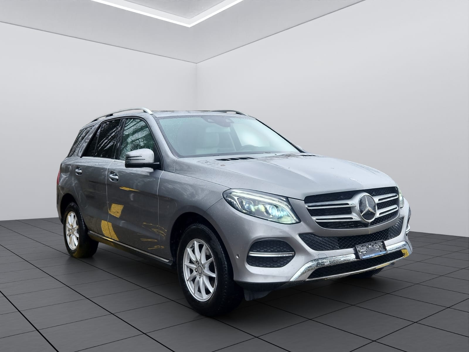 MERCEDES-BENZ GLE 350 d 4Matic 9G-Tronic-image-2